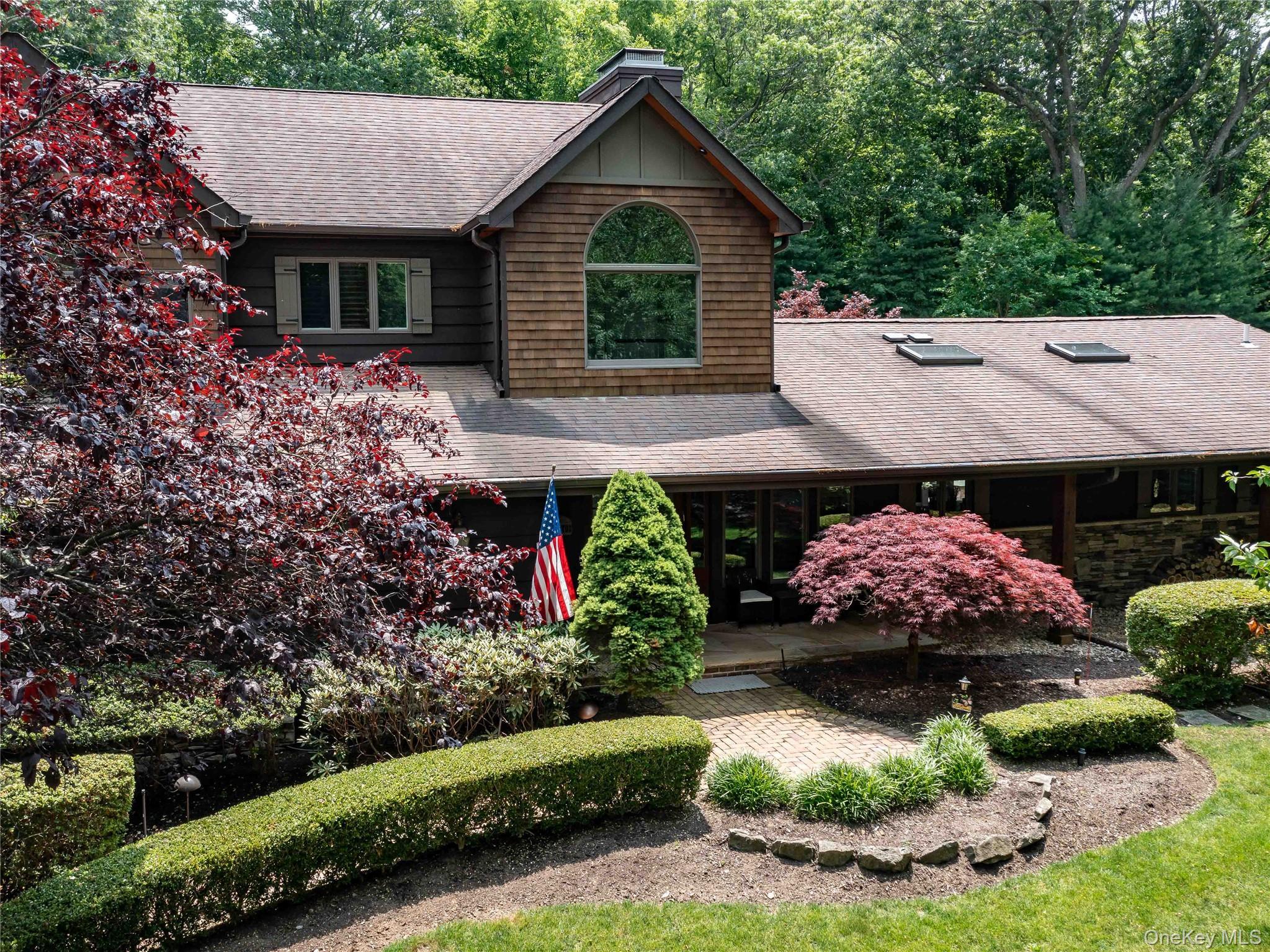 Single Family Arbutus Suffolk County, NY 11740, MLS-926088-5