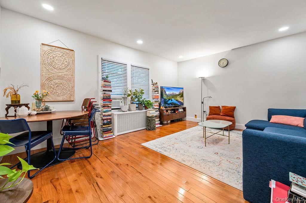 Single Family 208th Queens, NY 11361, MLS-926089-5