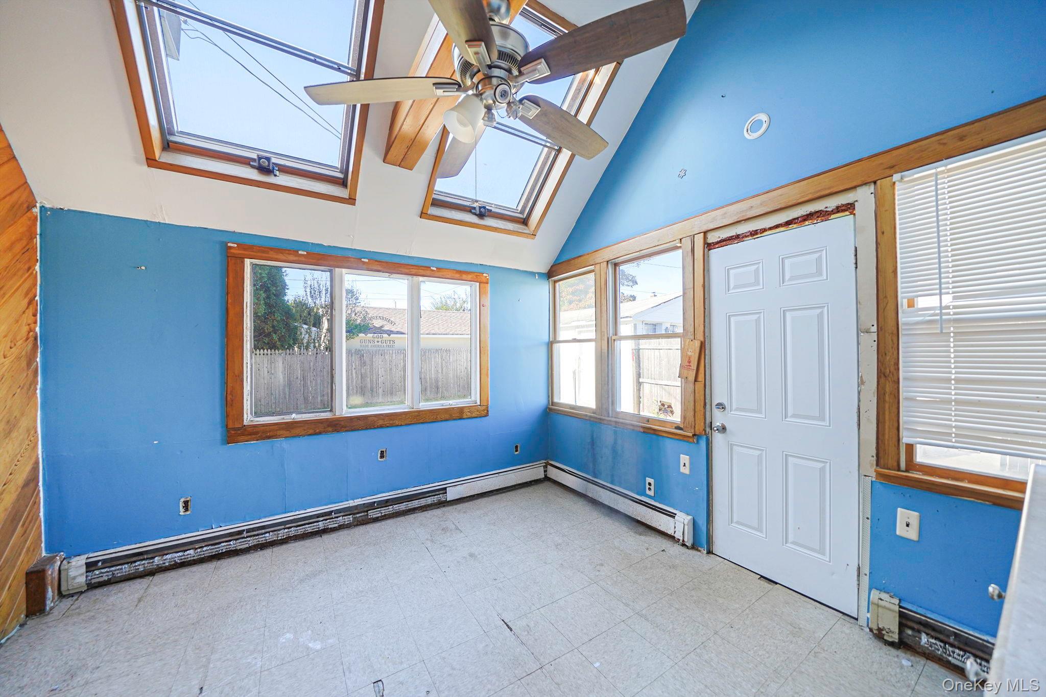 Single Family Bowling  Nassau County, NY 11756, MLS-926090-21