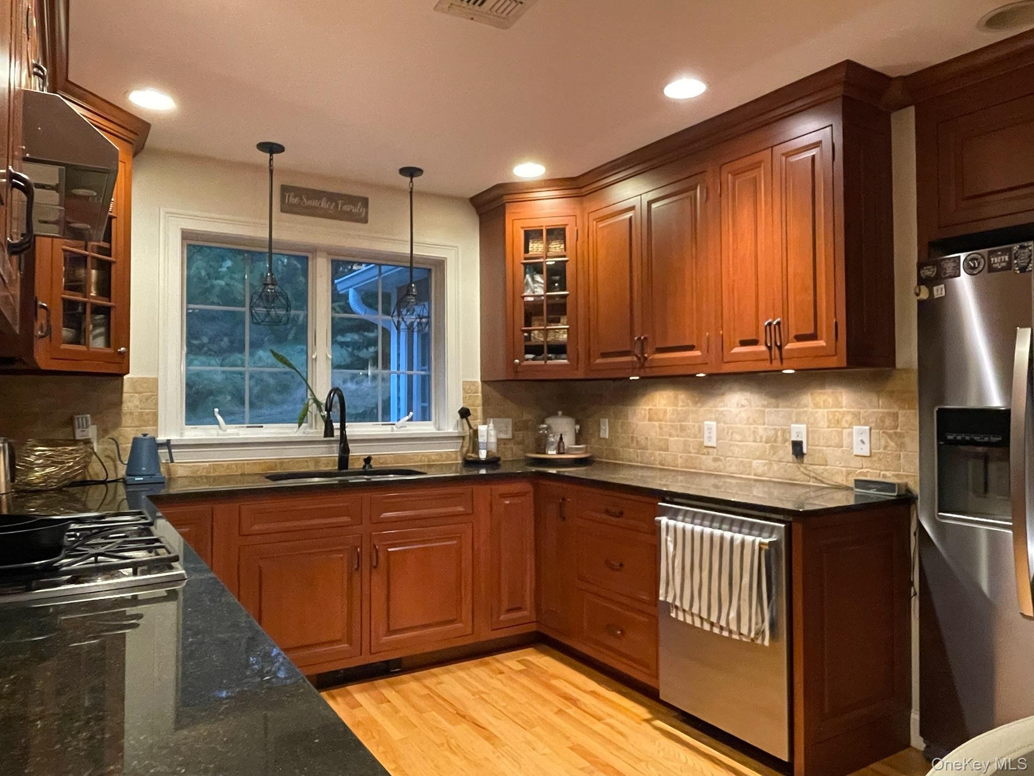 Single Family Old Post  Ulster County, NY 12542, MLS-926094-16