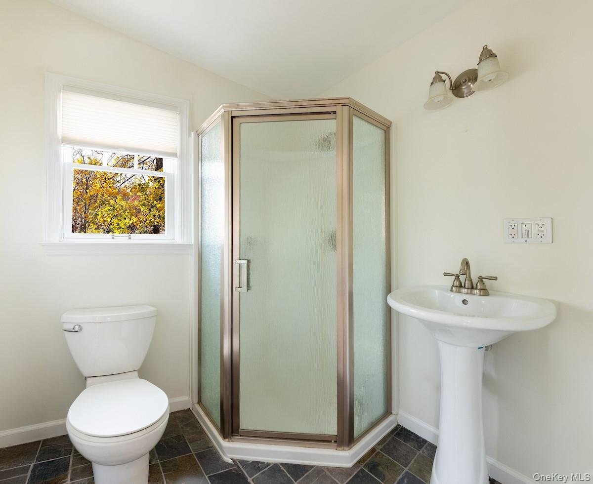 Single Family Grandview Westchester County, NY 10522, MLS-926111-13