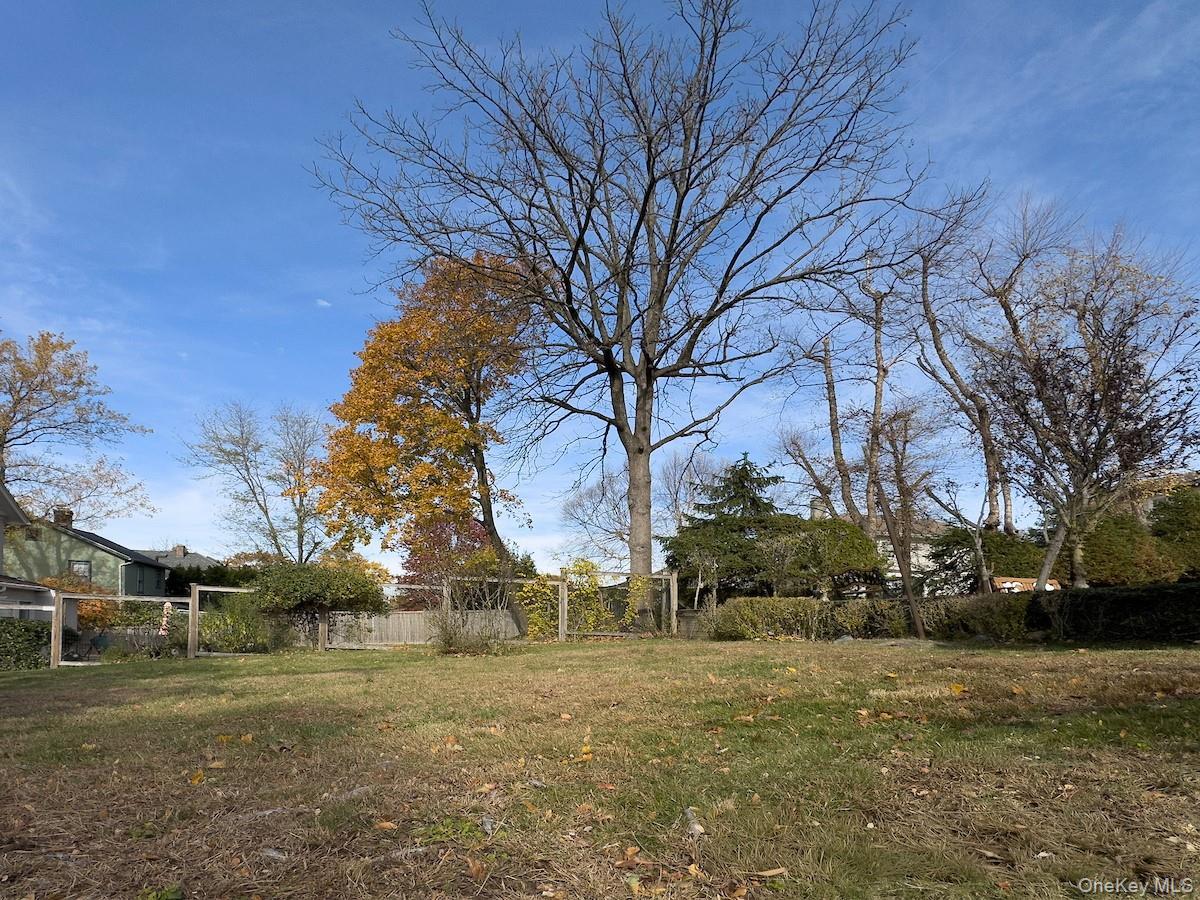 Single Family Grandview Westchester County, NY 10522, MLS-926111-24