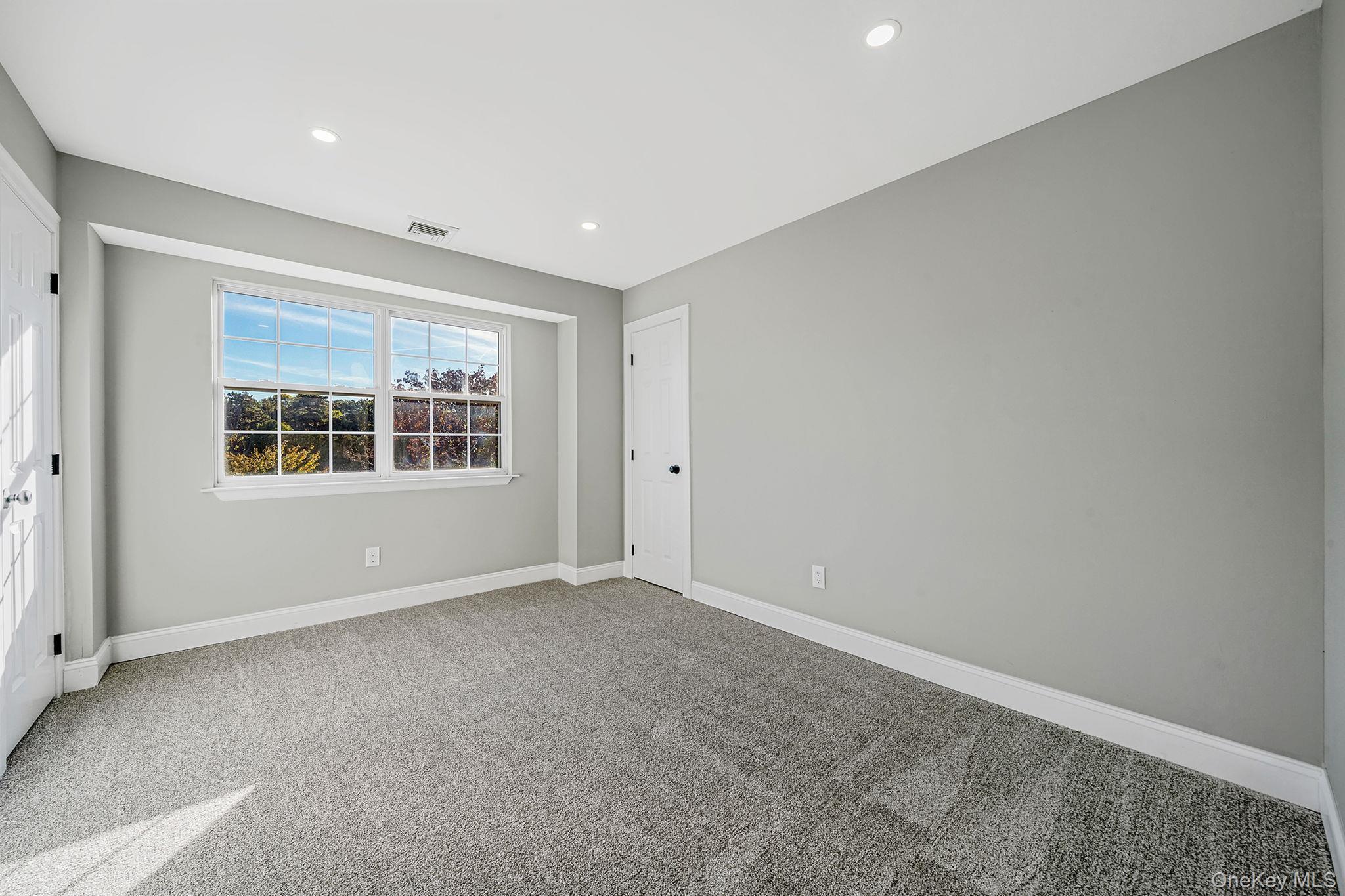 Single Family Adamson  Suffolk County, NY 11784, MLS-926128-27