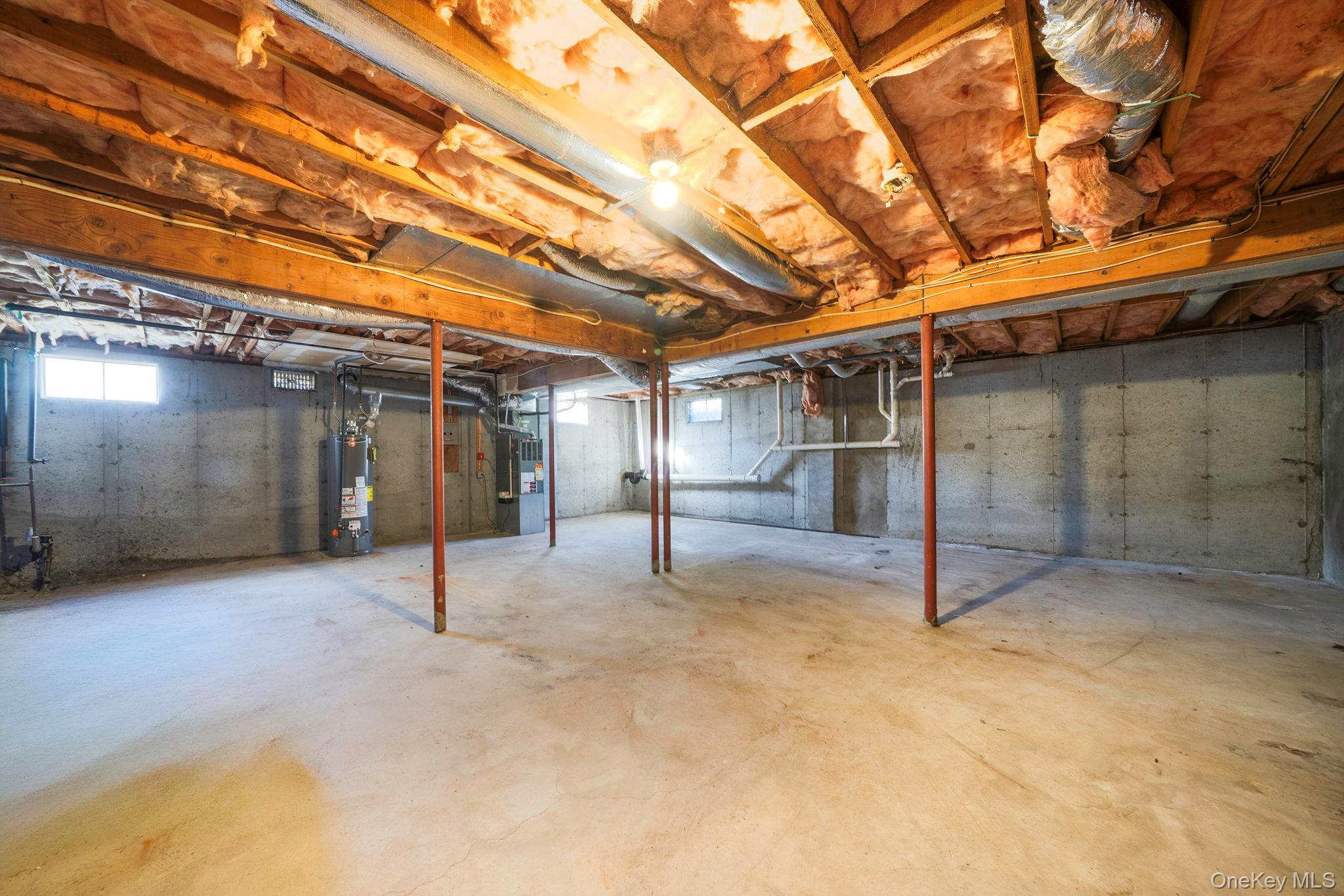 Single Family Adamson  Suffolk County, NY 11784, MLS-926128-36