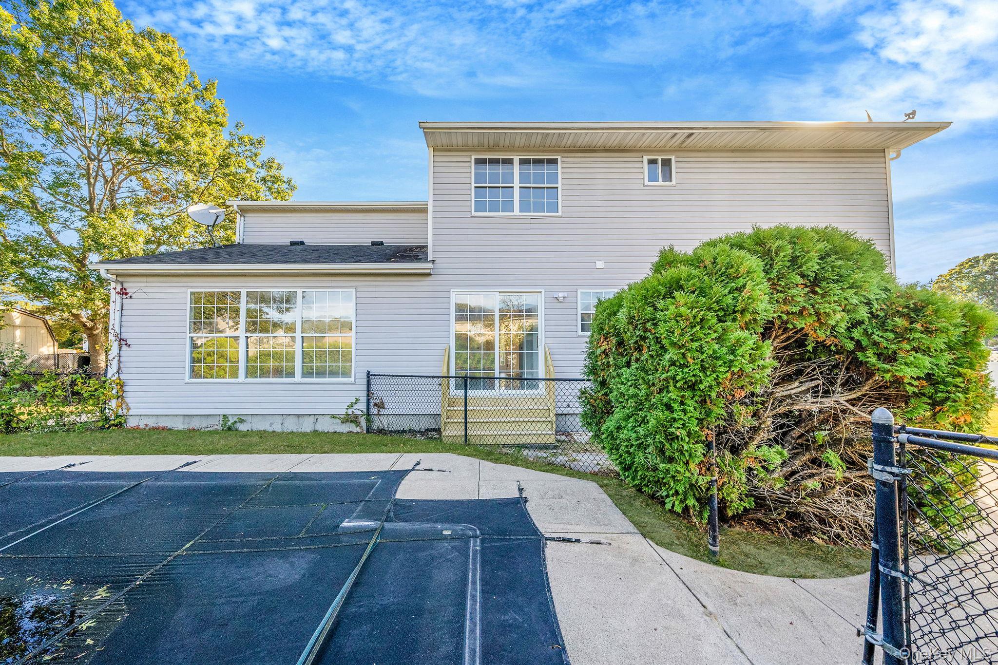 Single Family Adamson  Suffolk County, NY 11784, MLS-926128-5