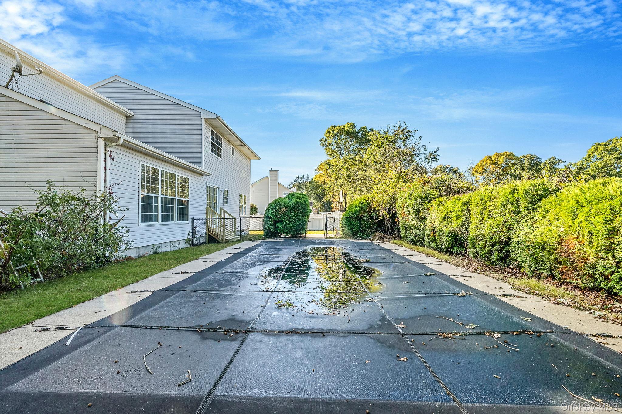 Single Family Adamson  Suffolk County, NY 11784, MLS-926128-8