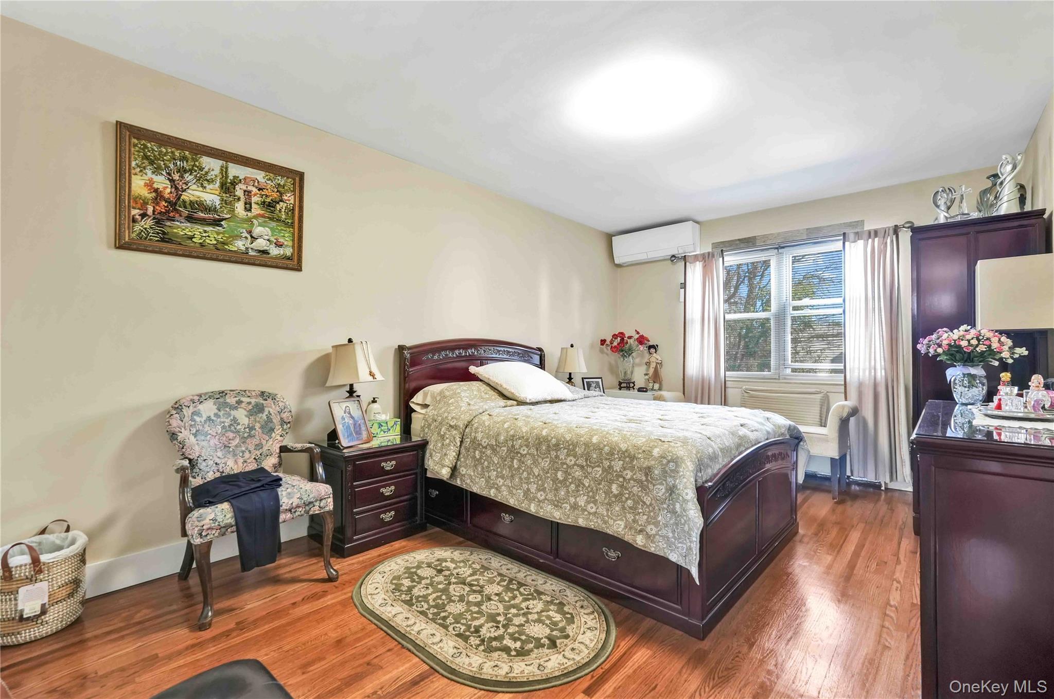 Single Family 24th Queens, NY 11103, MLS-926137-12