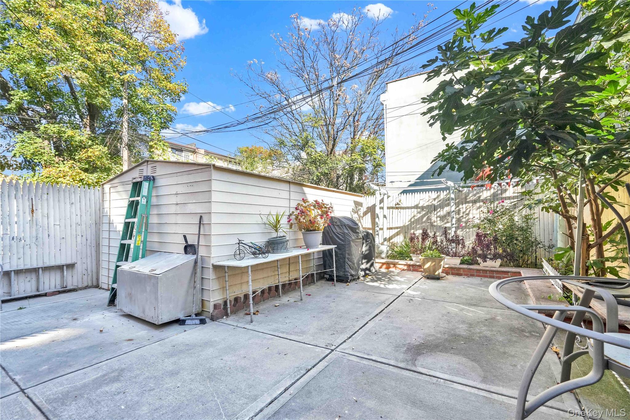 Single Family 24th Queens, NY 11103, MLS-926137-33