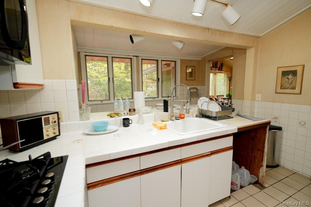 Single Family Cross Ridge  Orange County, NY 10987, MLS-926148-14