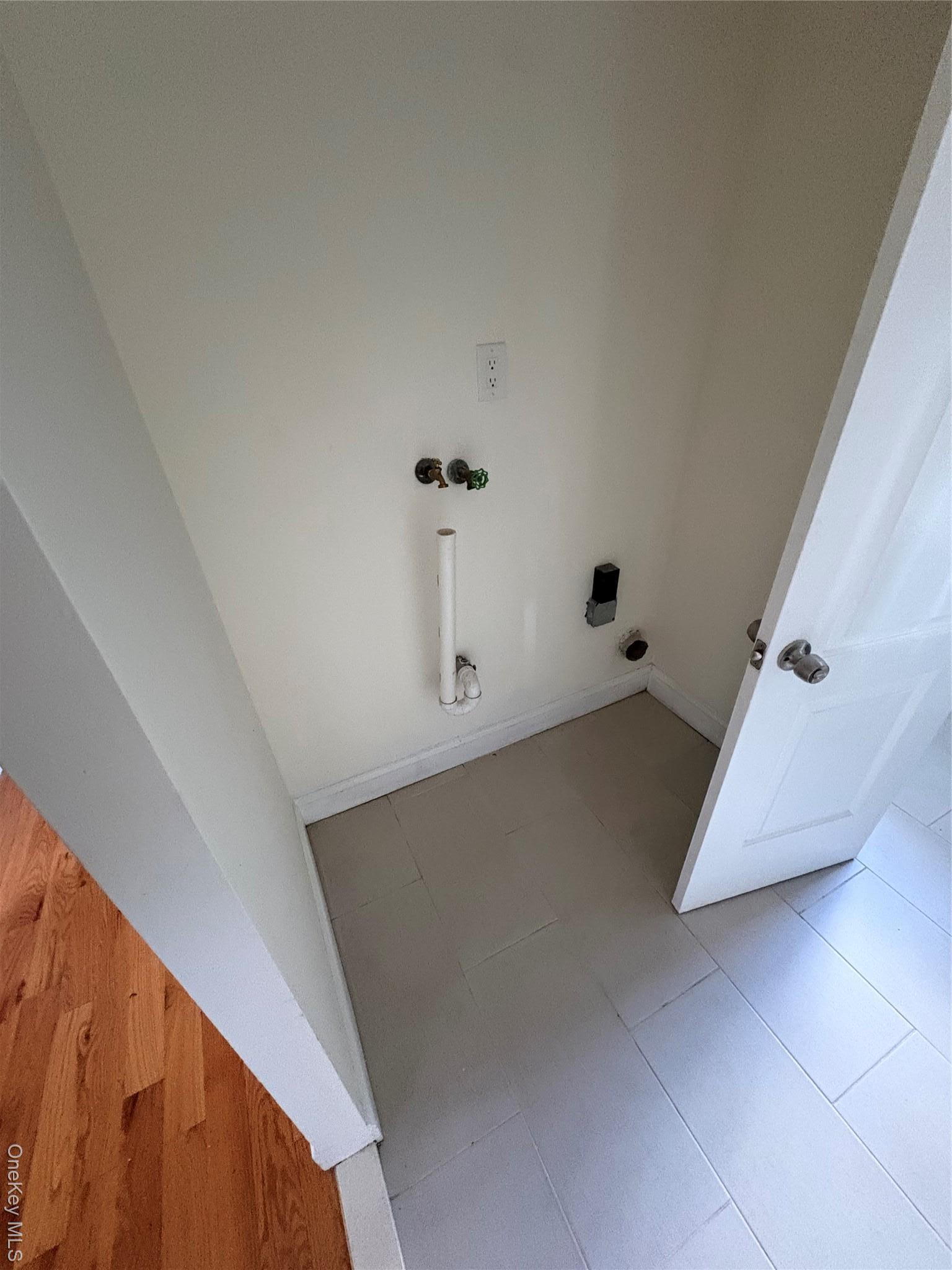 Single Family Whitney  Suffolk County, NY 11727, MLS-926154-9