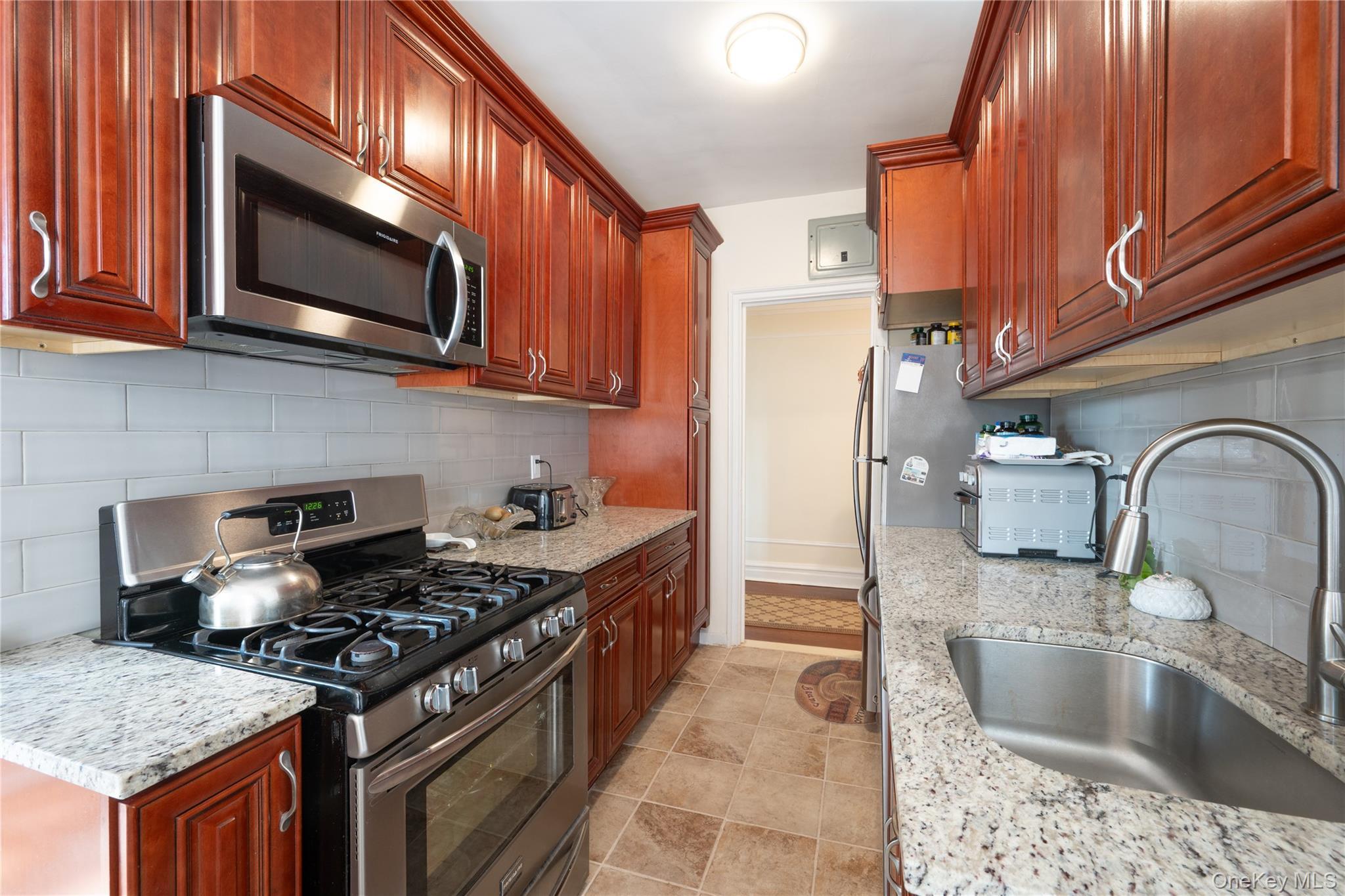 Coop Midland Westchester County, NY 10708, MLS-926157-12