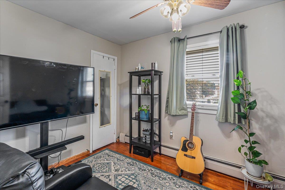 Single Family Colonial Nassau County, NY 11758, MLS-926202-13