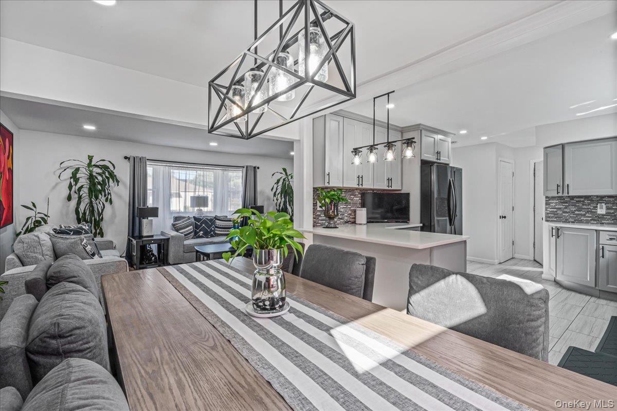 Single Family Colonial Nassau County, NY 11758, MLS-926202-18