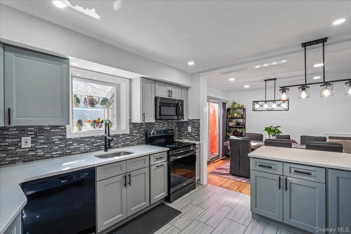 Single Family Colonial Nassau County, NY 11758, MLS-926202-19