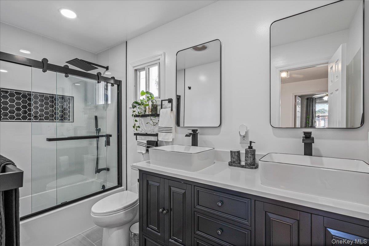 Single Family Colonial Nassau County, NY 11758, MLS-926202-6