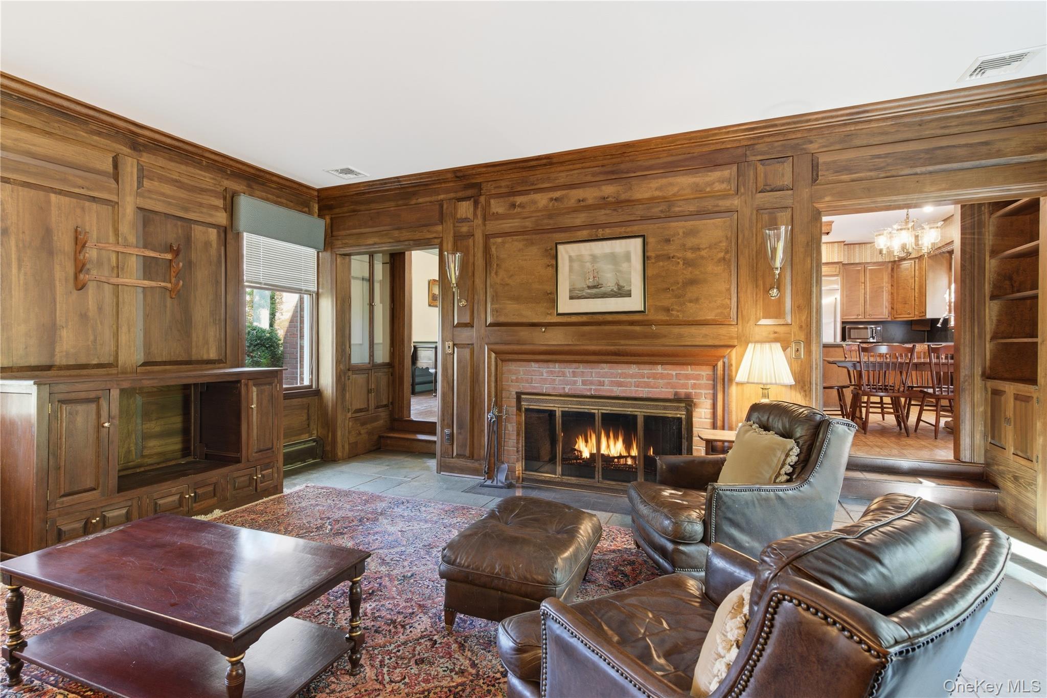 Single Family Lloyd Point Suffolk County, NY 11743, MLS-926211-13