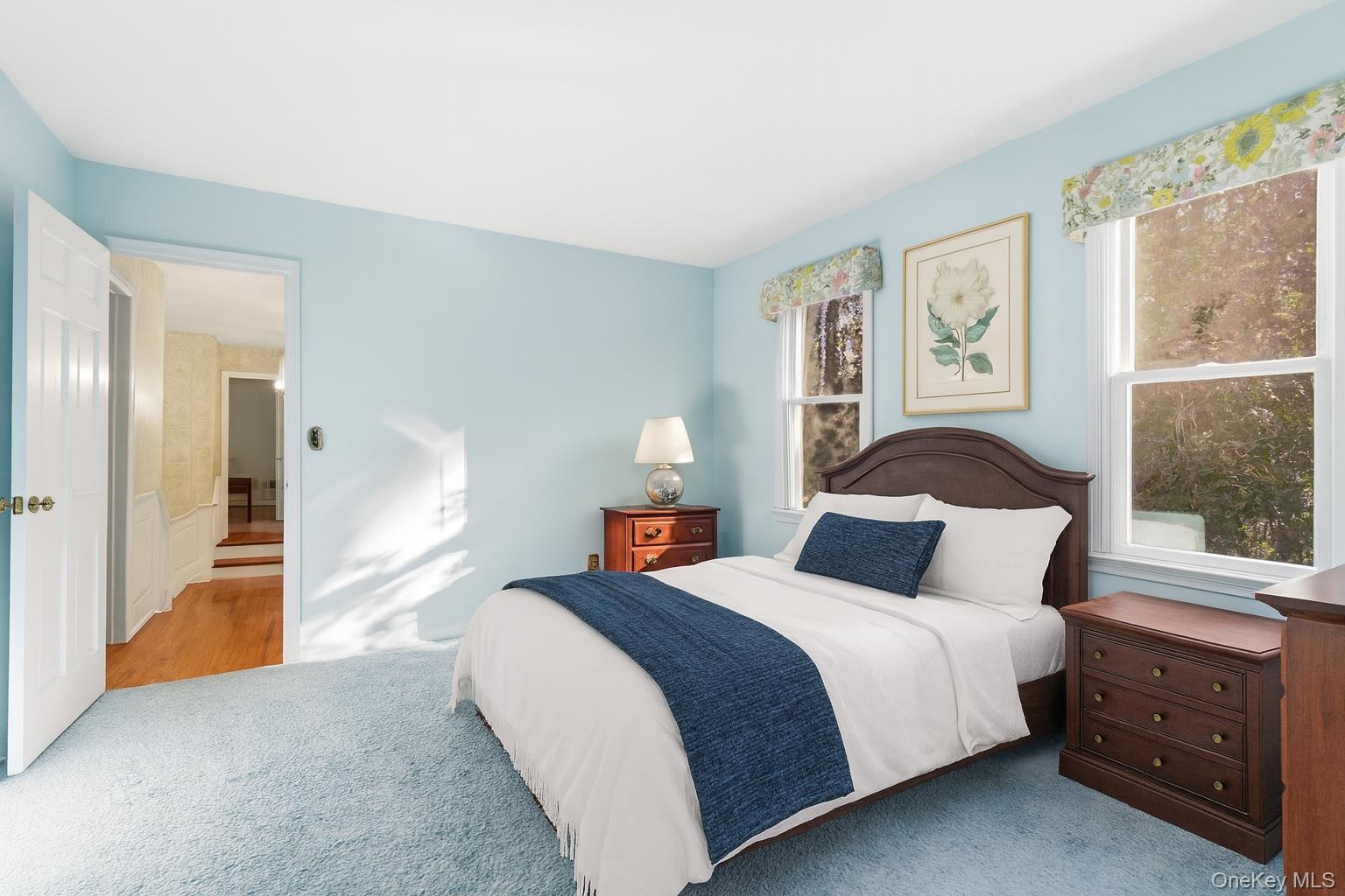 Single Family Lloyd Point Suffolk County, NY 11743, MLS-926211-24