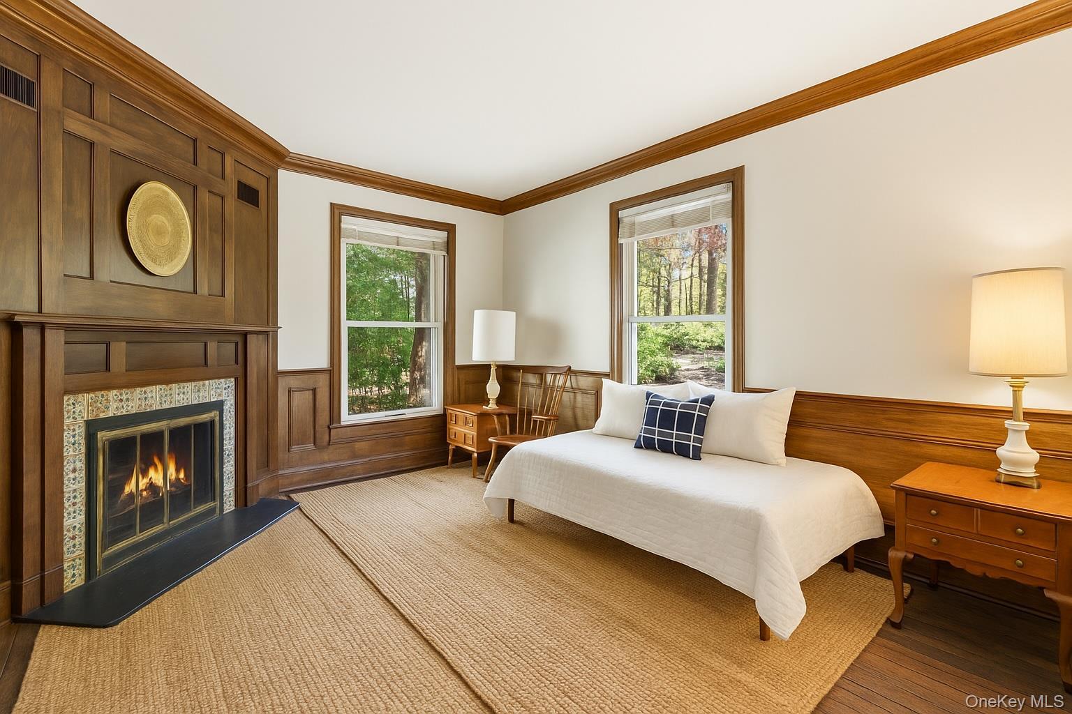 Single Family Lloyd Point Suffolk County, NY 11743, MLS-926211-8