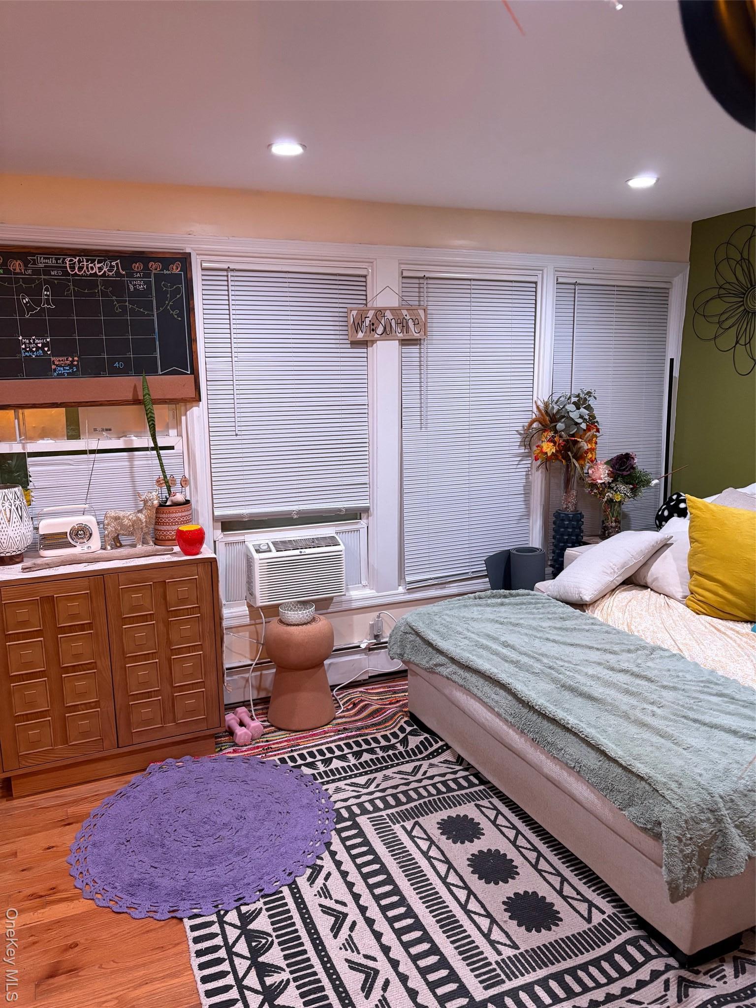 Single Family Edgewood  Suffolk County, NY 11776, MLS-926212-6