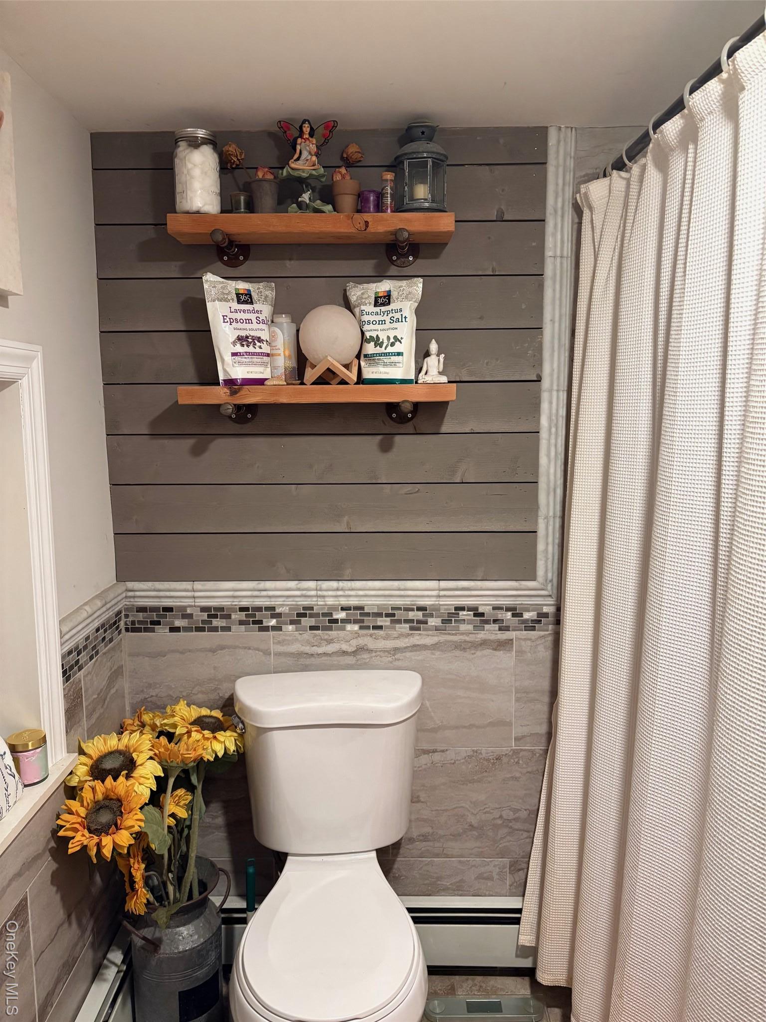 Single Family Edgewood  Suffolk County, NY 11776, MLS-926212-7