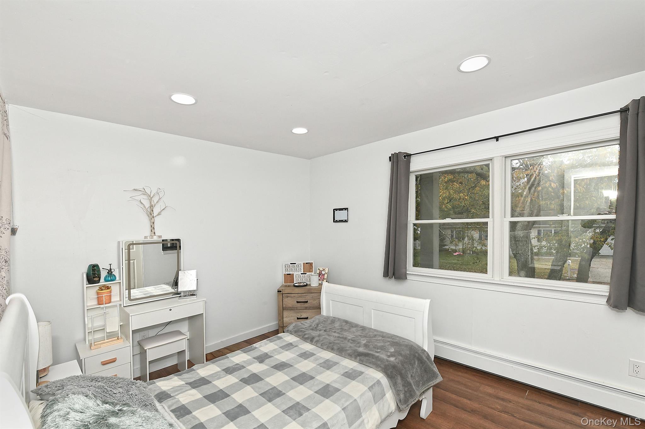 Single Family Rome  Suffolk County, NY 11772, MLS-926215-13