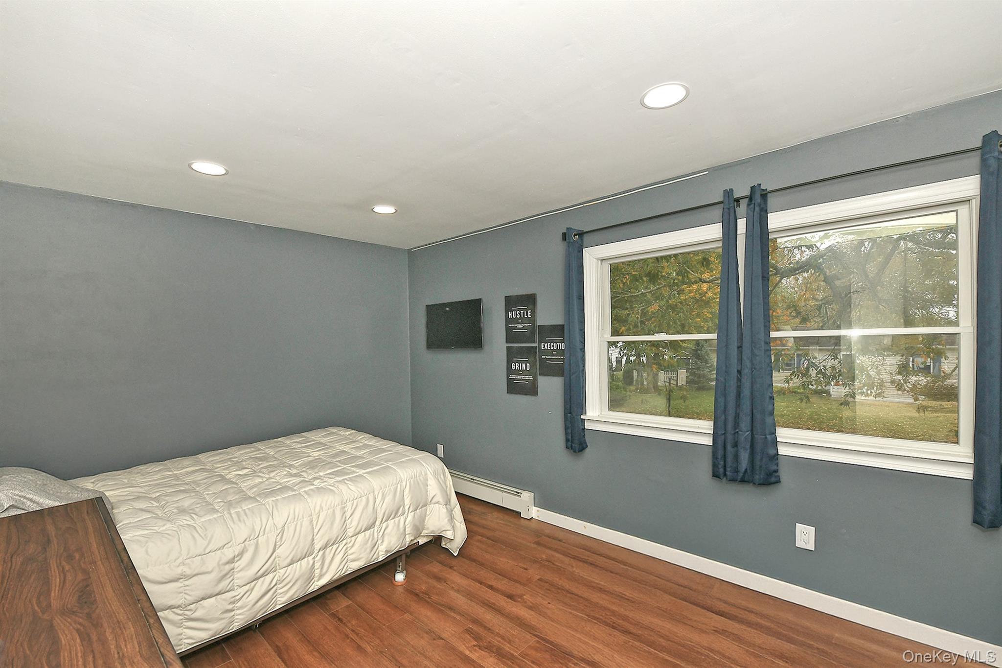 Single Family Rome  Suffolk County, NY 11772, MLS-926215-15