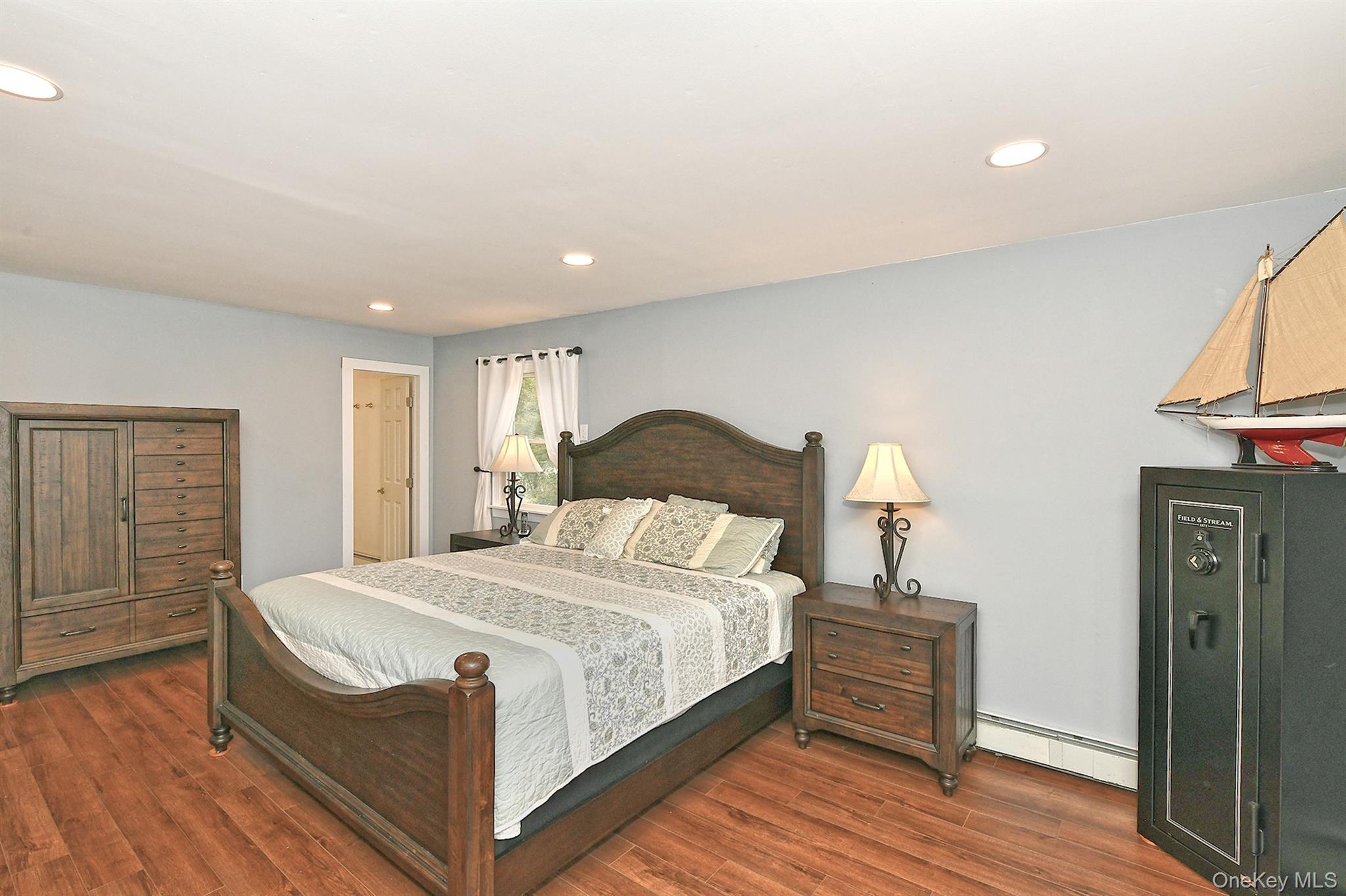 Single Family Rome  Suffolk County, NY 11772, MLS-926215-16