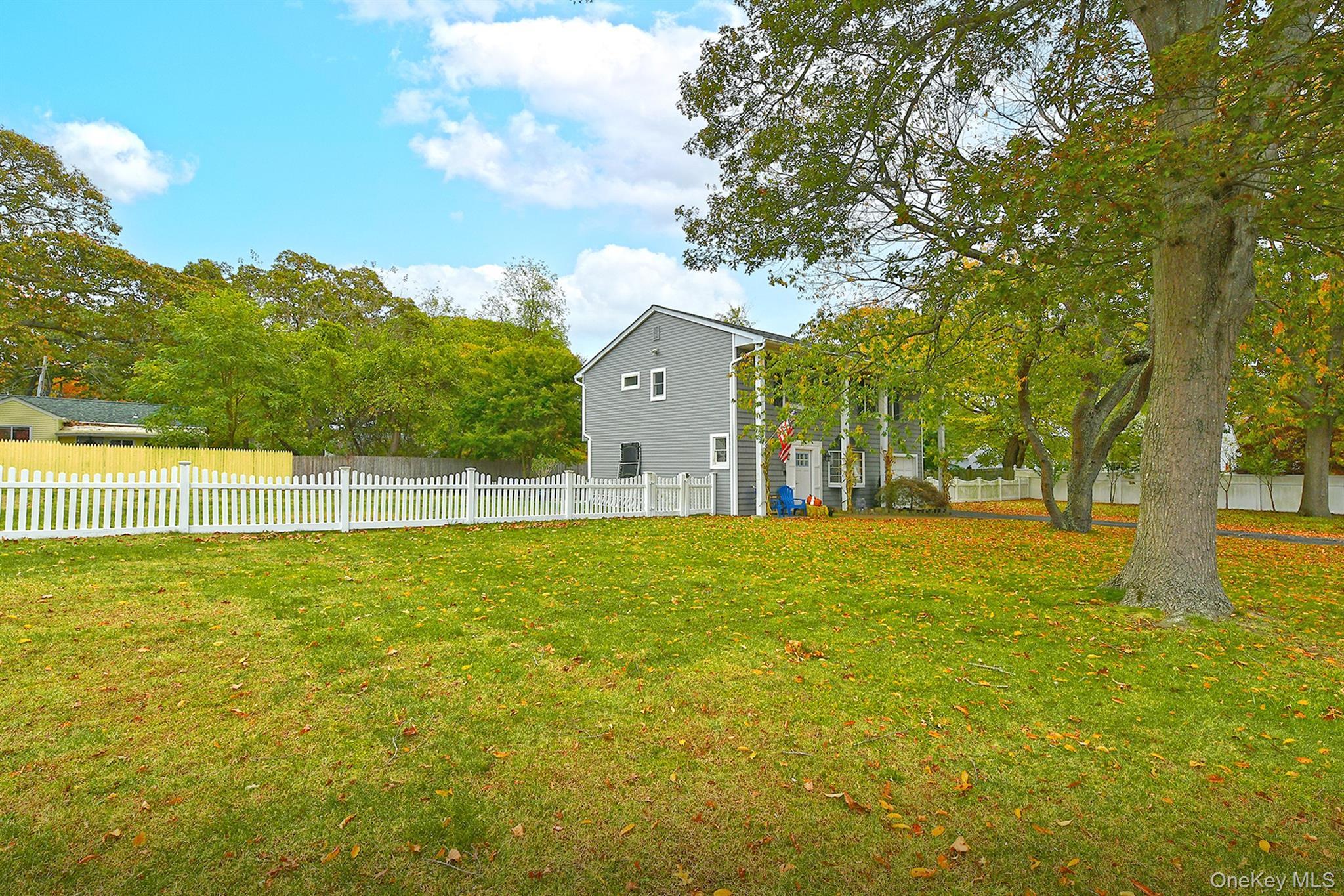 Single Family Rome  Suffolk County, NY 11772, MLS-926215-23