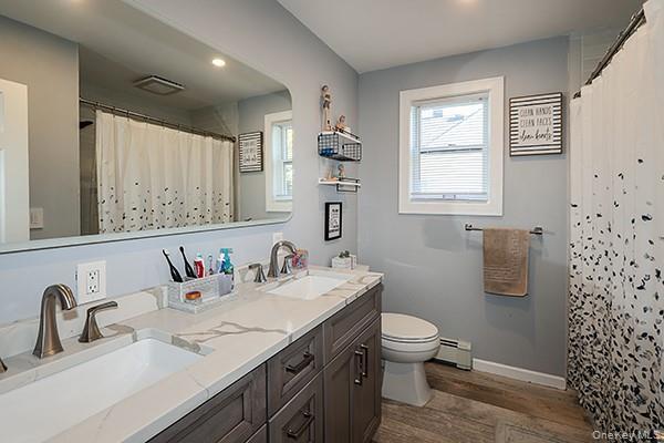 Single Family Davenport  Nassau County, NY 11710, MLS-926222-19