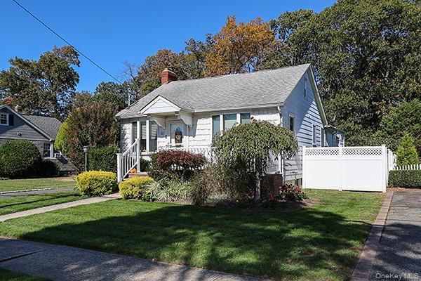 Single Family Davenport  Nassau County, NY 11710, MLS-926222-3