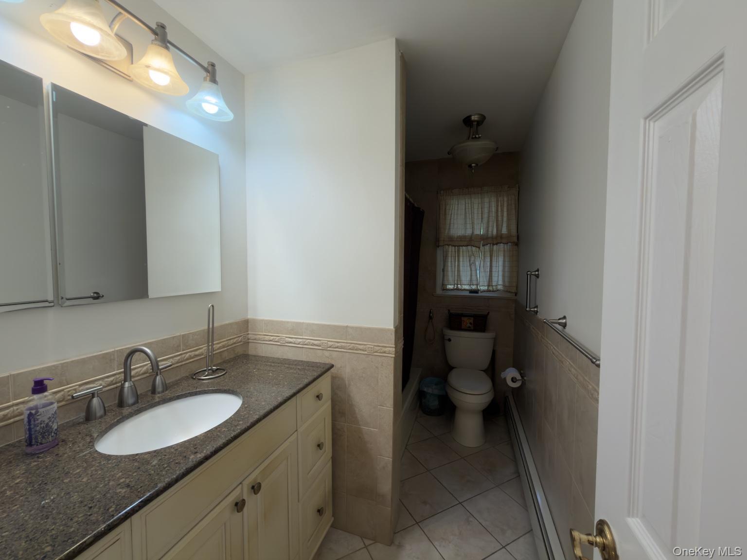 Single Family Cambon  Suffolk County, NY 11780, MLS-926234-12