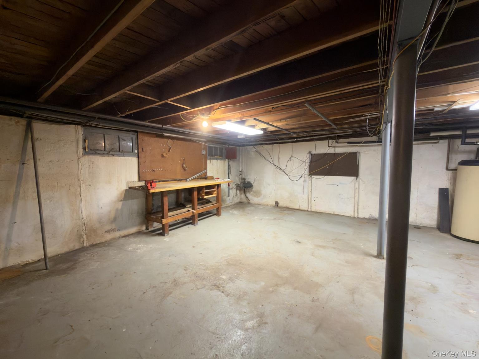 Single Family Cambon  Suffolk County, NY 11780, MLS-926234-26