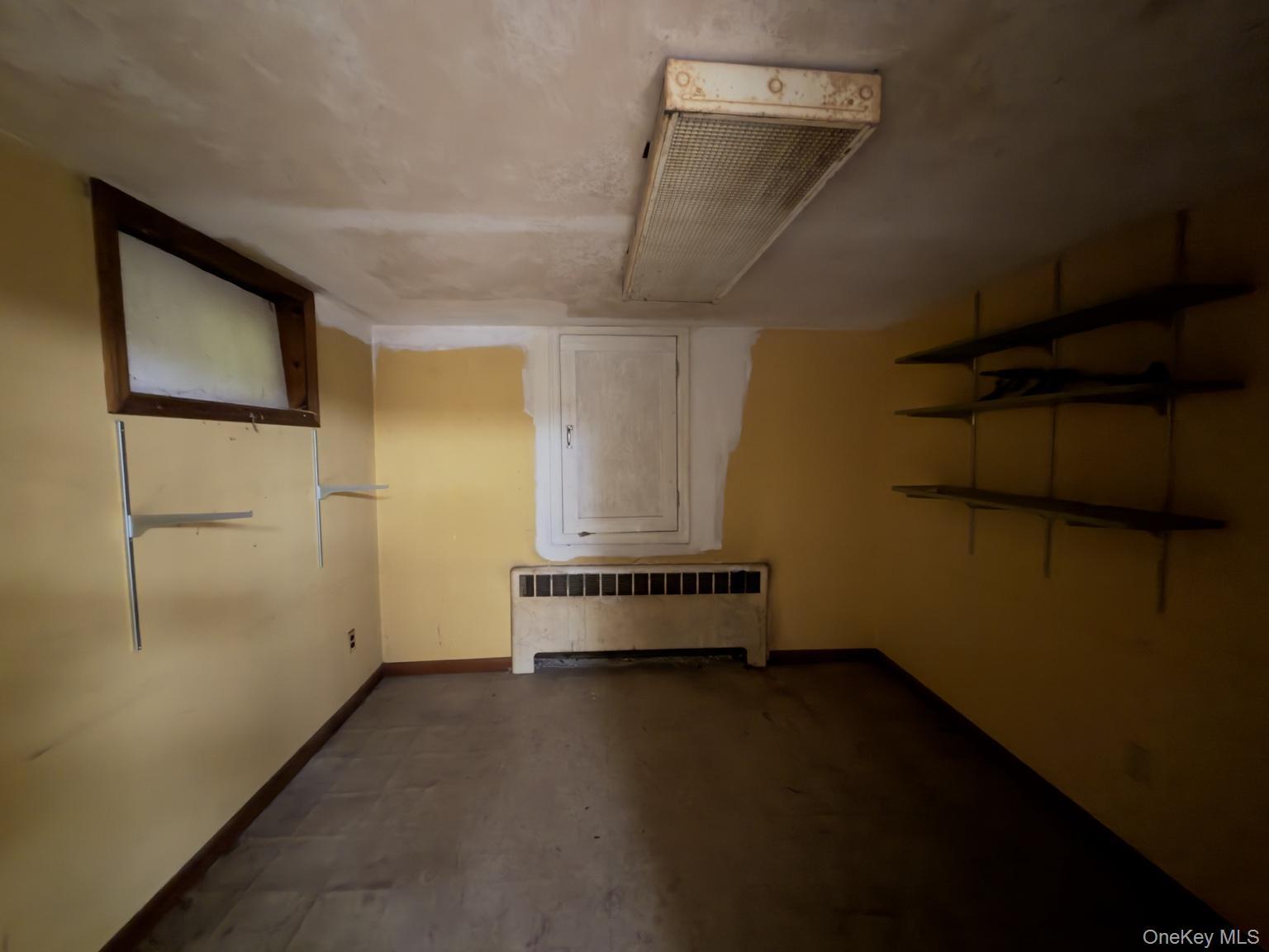 Single Family Cambon  Suffolk County, NY 11780, MLS-926234-28