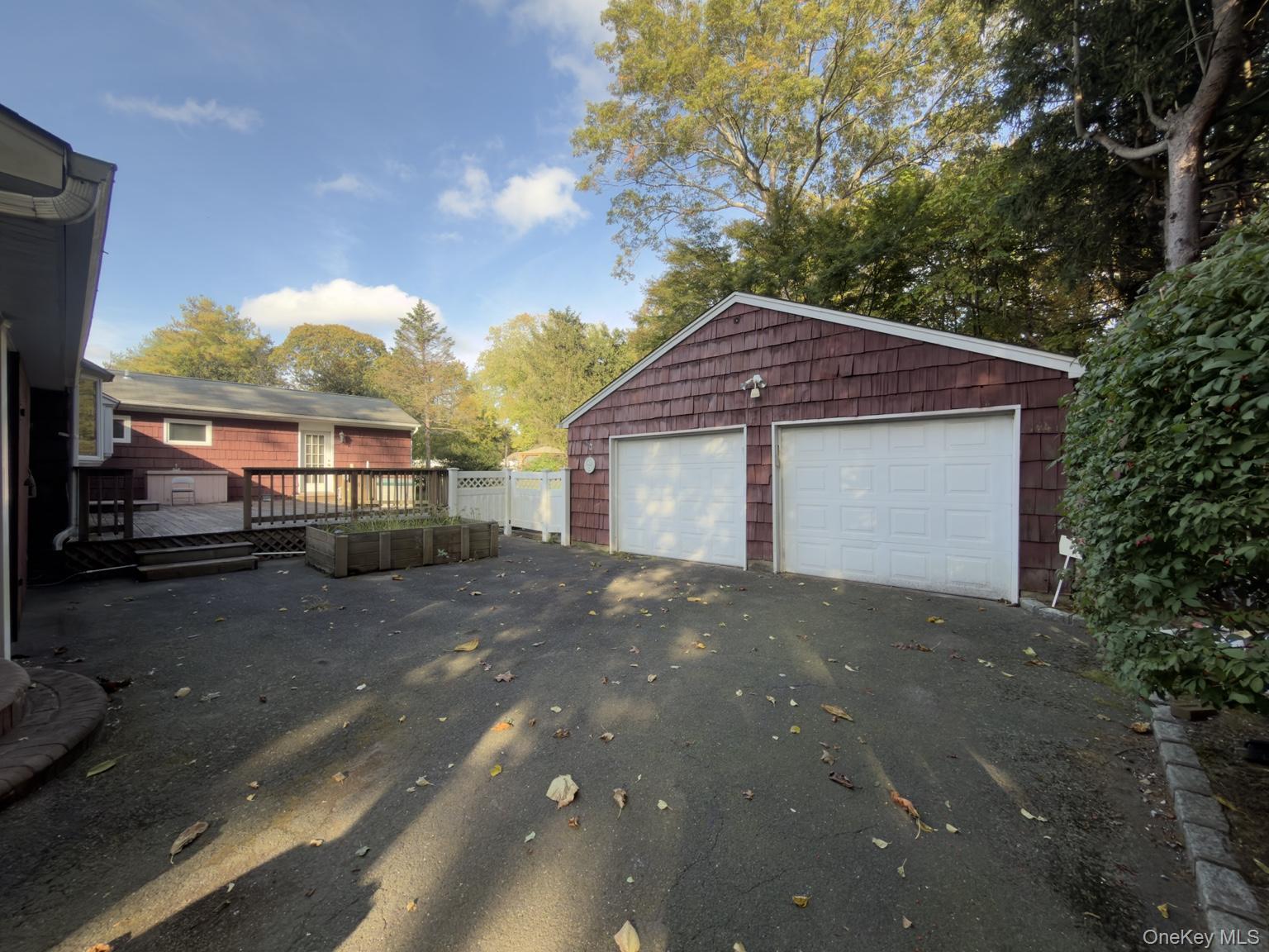 Single Family Cambon  Suffolk County, NY 11780, MLS-926234-29