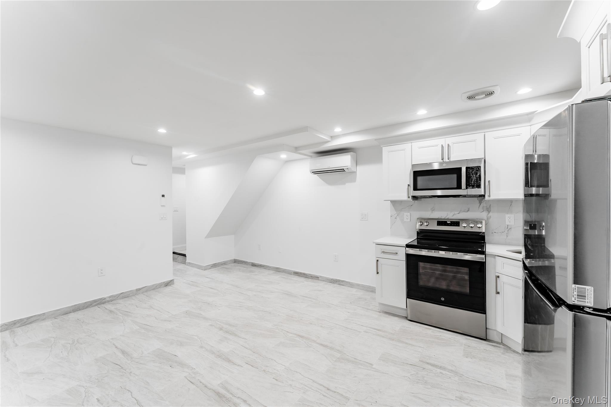 Single Family Corbin Brooklyn, NY 11235, MLS-926244-13