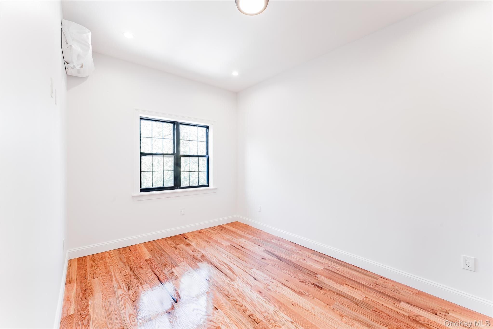 Single Family Corbin Brooklyn, NY 11235, MLS-926244-7