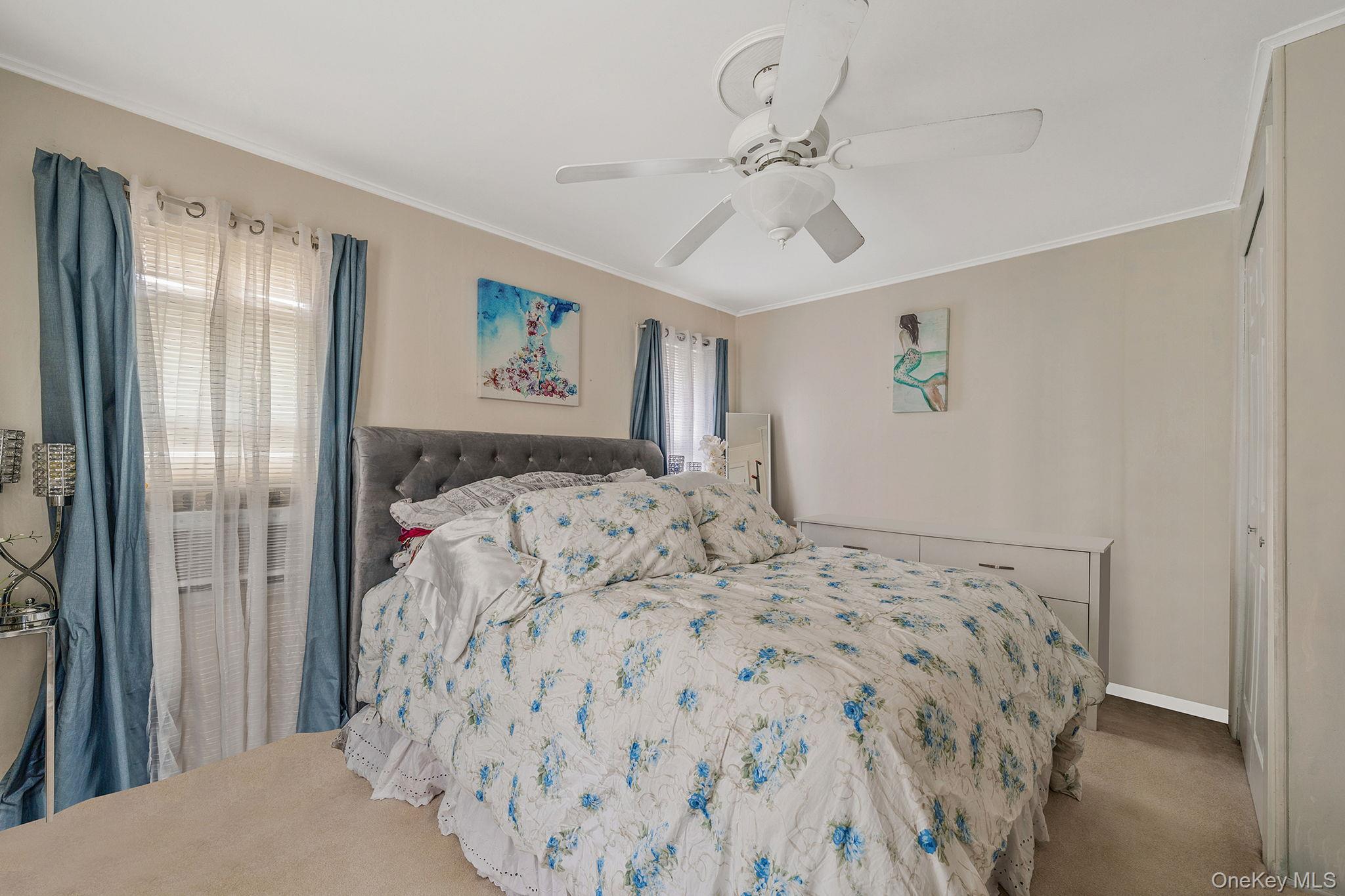 Single Family West Suffolk County, NY 11706, MLS-926248-10