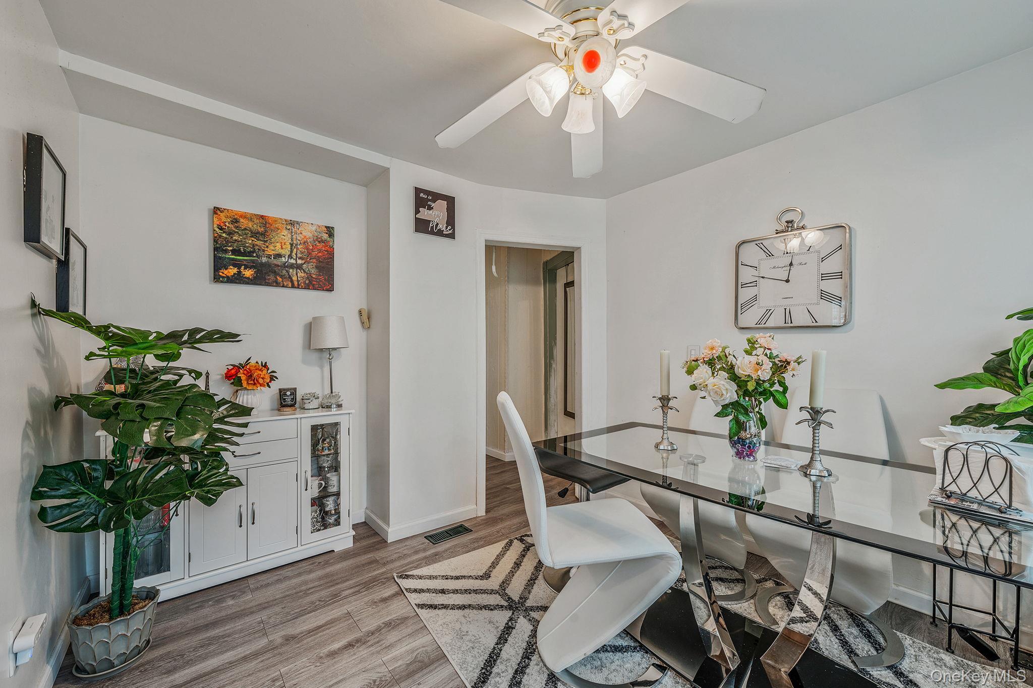 Single Family West Suffolk County, NY 11706, MLS-926248-2