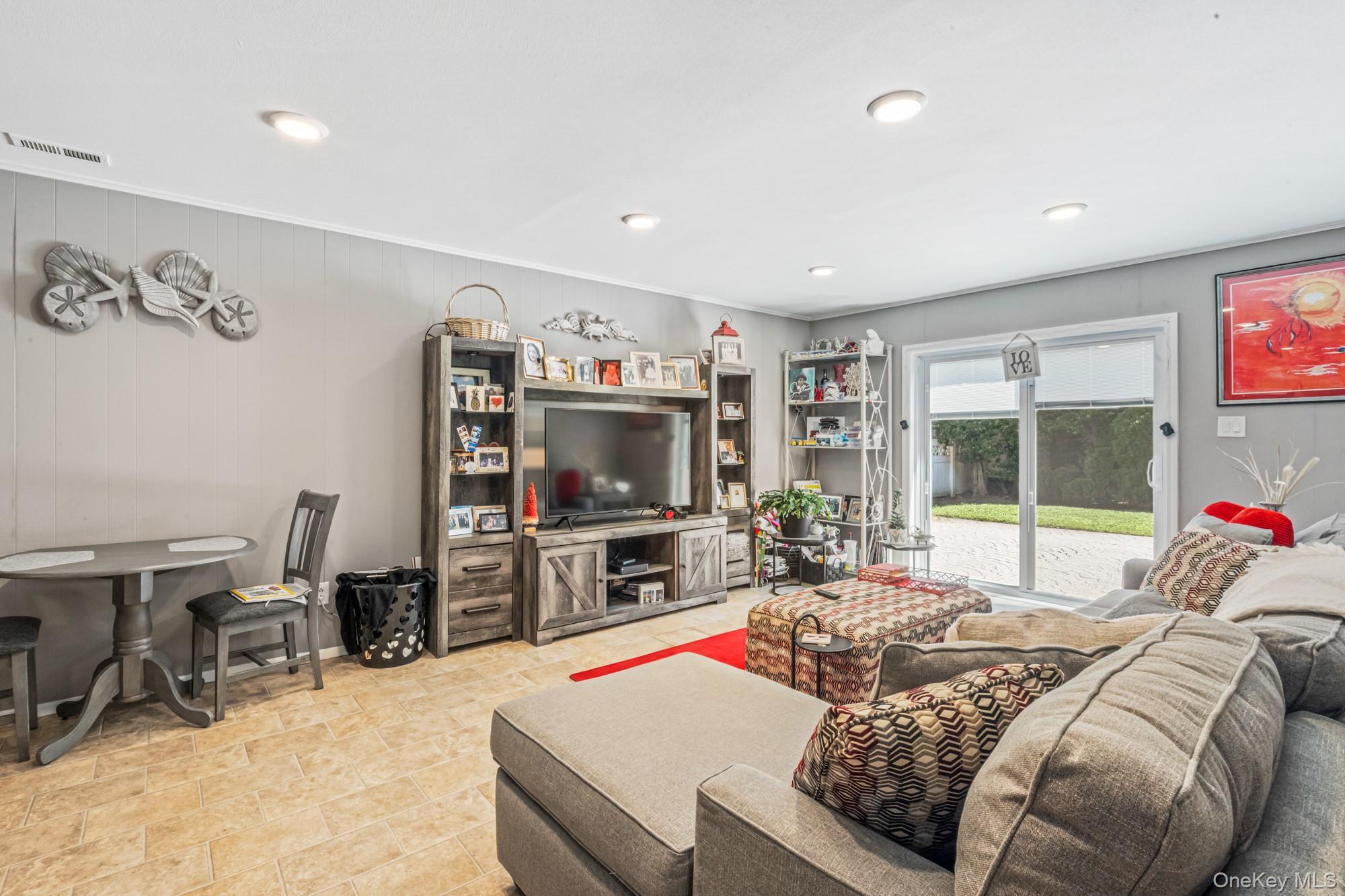 Single Family 158th Queens, NY 11357, MLS-926255-21