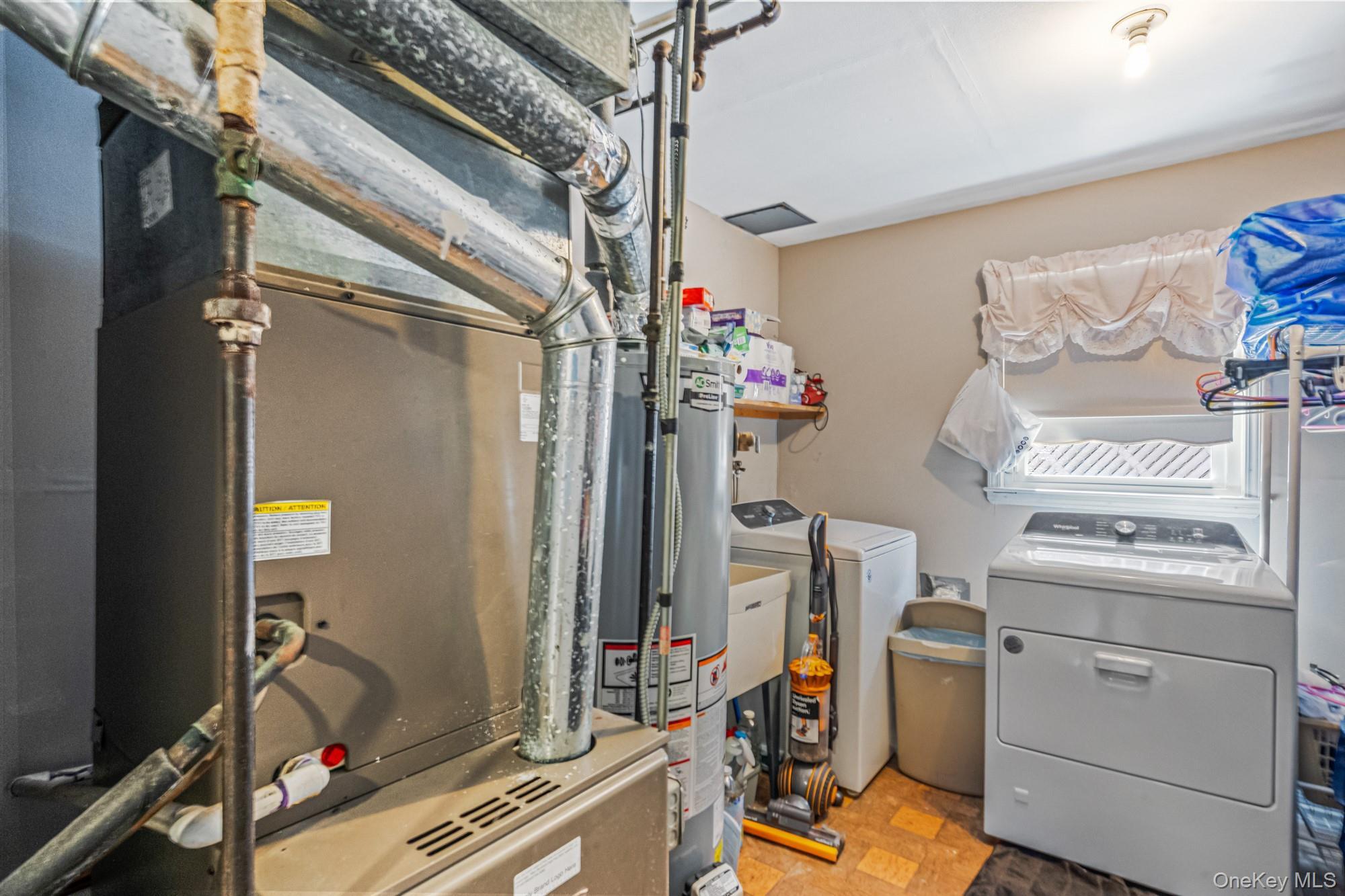 Single Family 158th Queens, NY 11357, MLS-926255-24