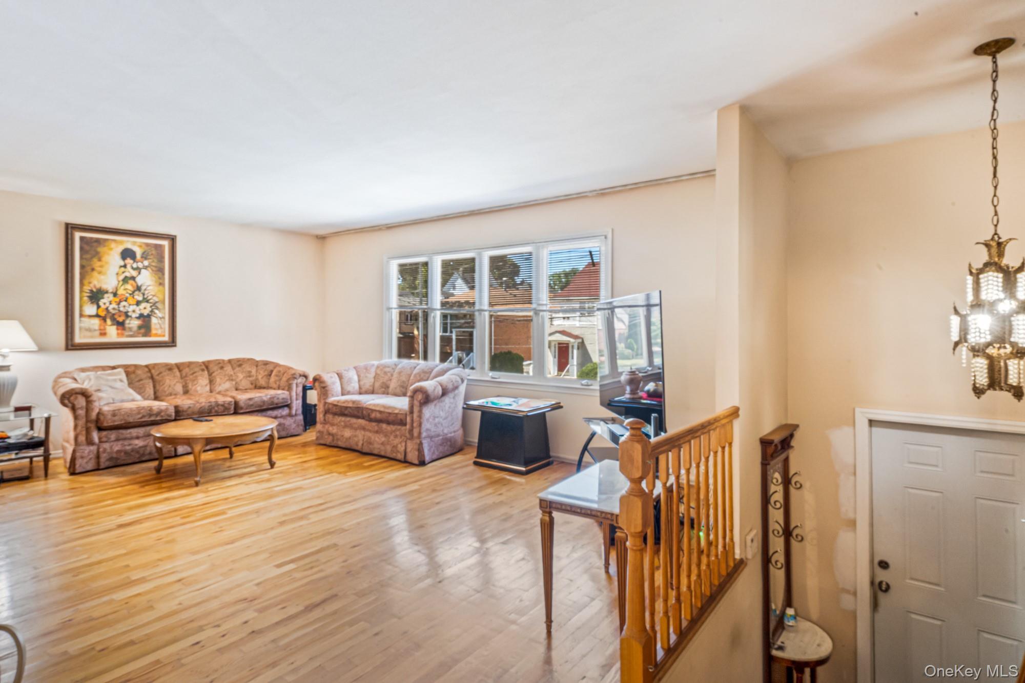 Single Family 158th Queens, NY 11357, MLS-926255-5