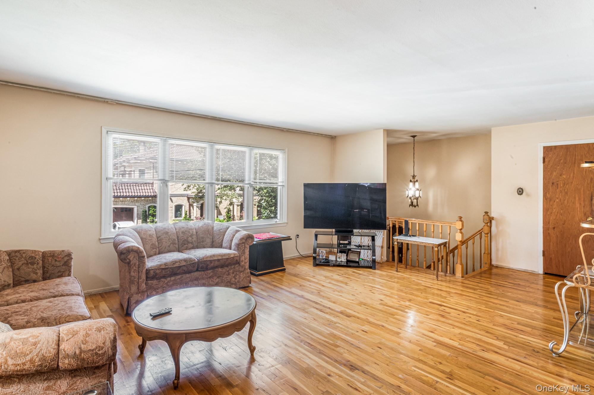 Single Family 158th Queens, NY 11357, MLS-926255-6