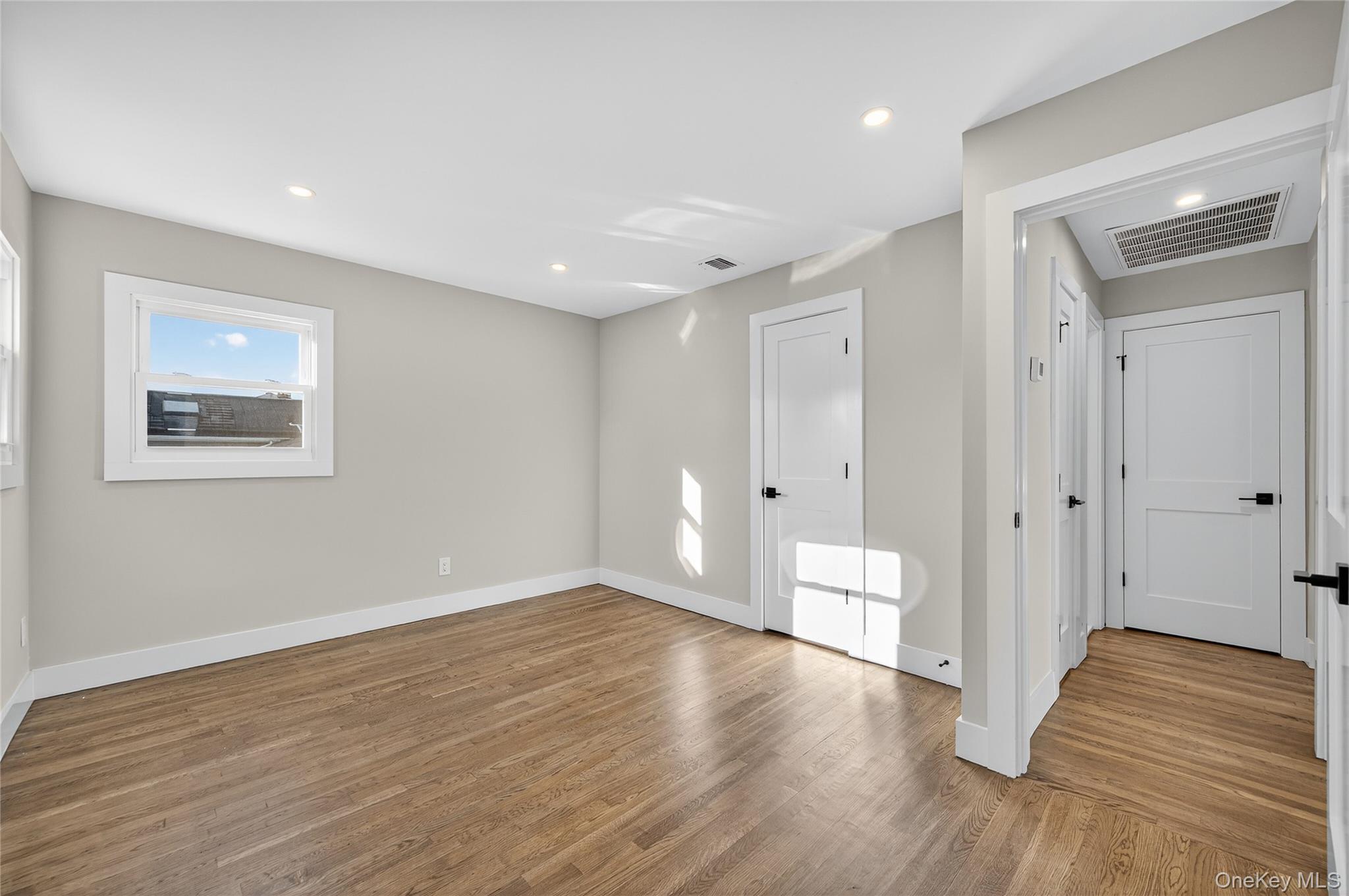 Single Family Maytime  Nassau County, NY 11753, MLS-926259-22