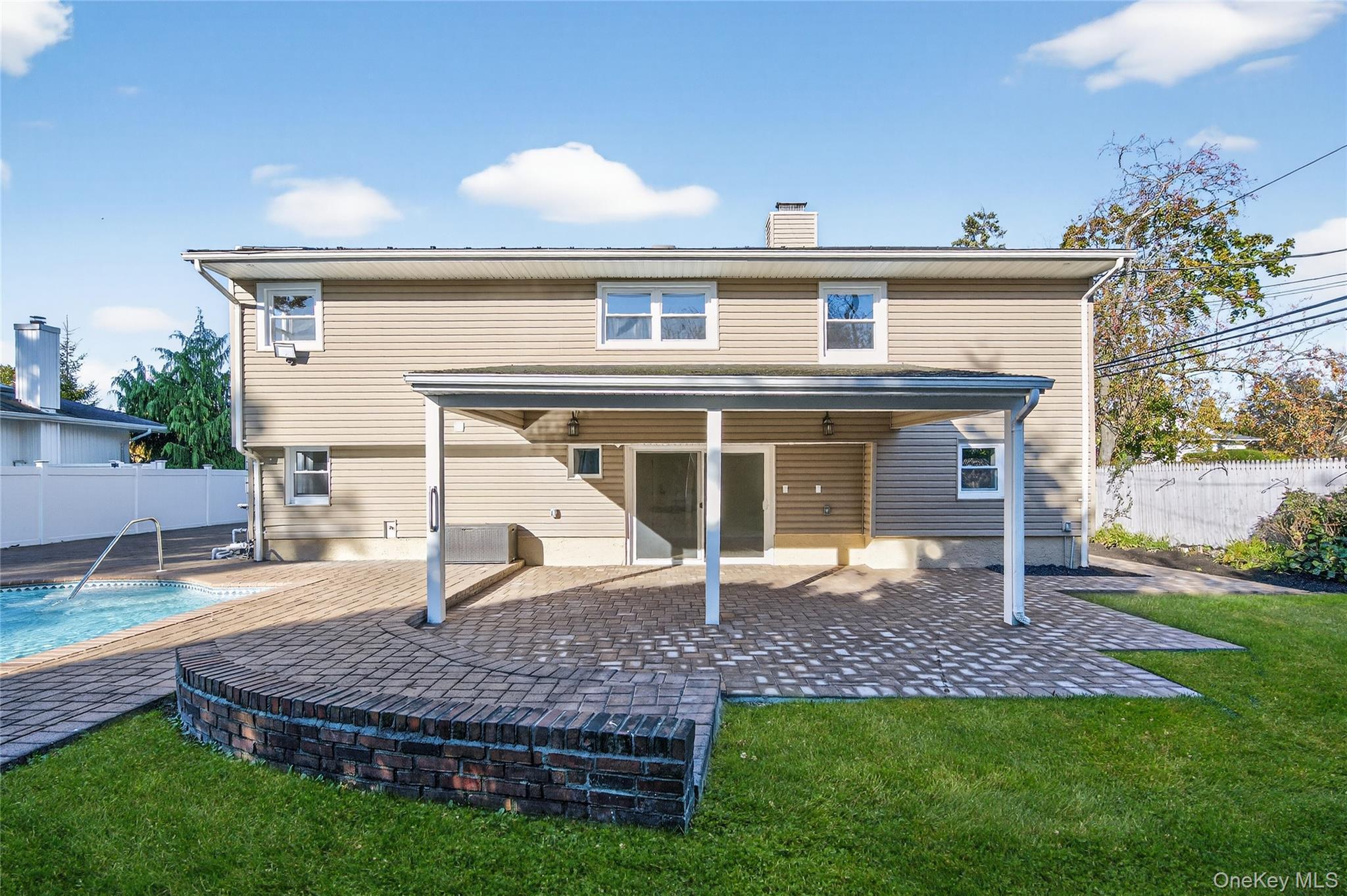 Single Family Maytime  Nassau County, NY 11753, MLS-926259-34