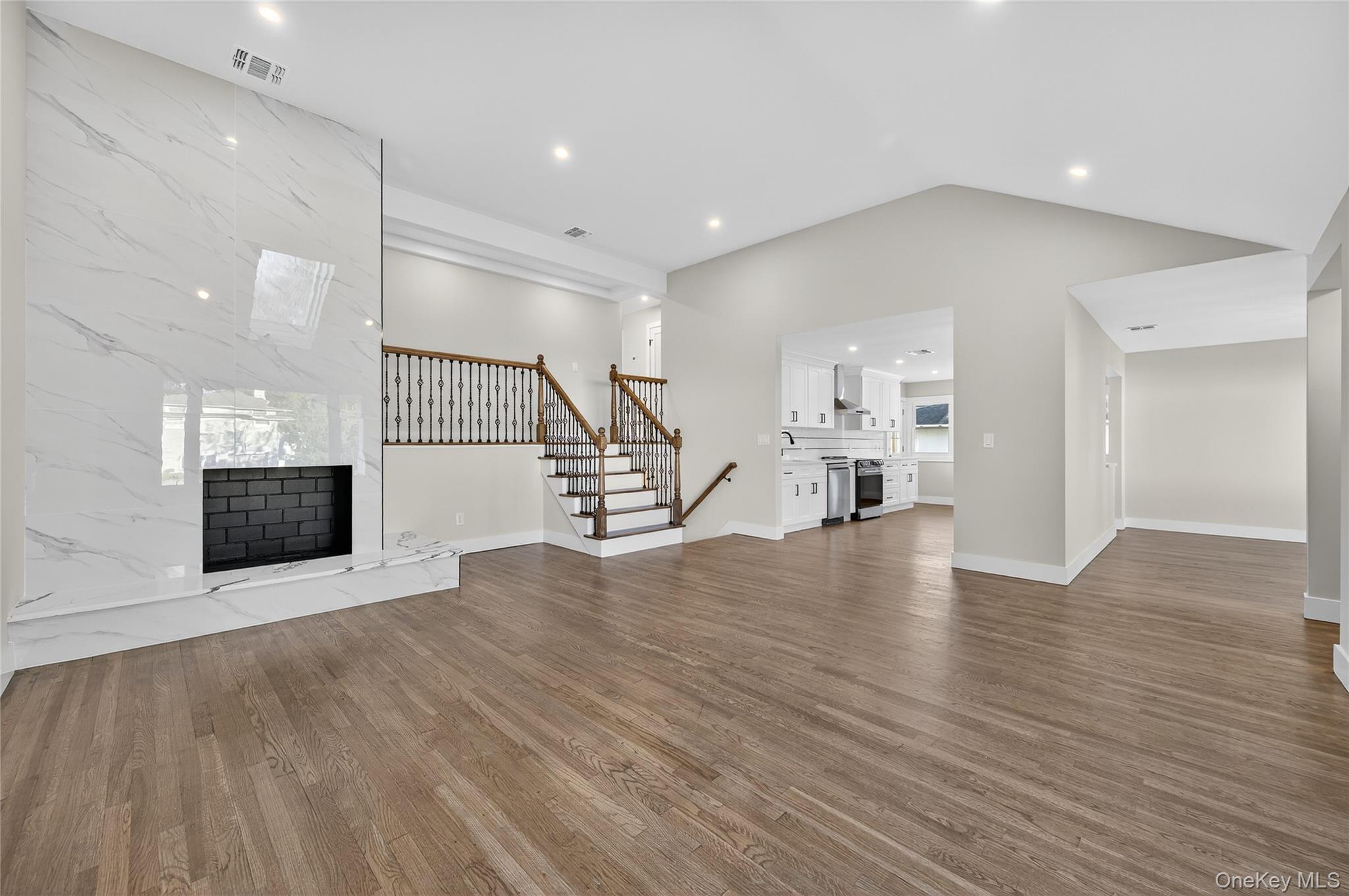 Single Family Maytime  Nassau County, NY 11753, MLS-926259-5