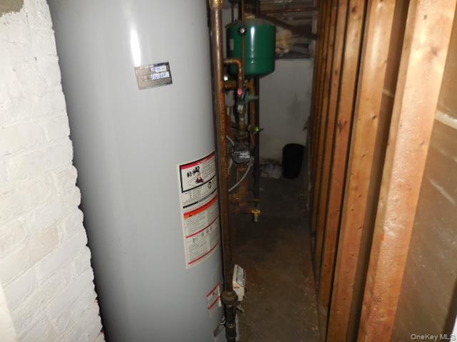 Single Family Harris Nassau County, NY 11520, MLS-926261-37