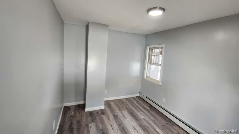 Single Family Grand  Nassau County, NY 11510, MLS-926264-7