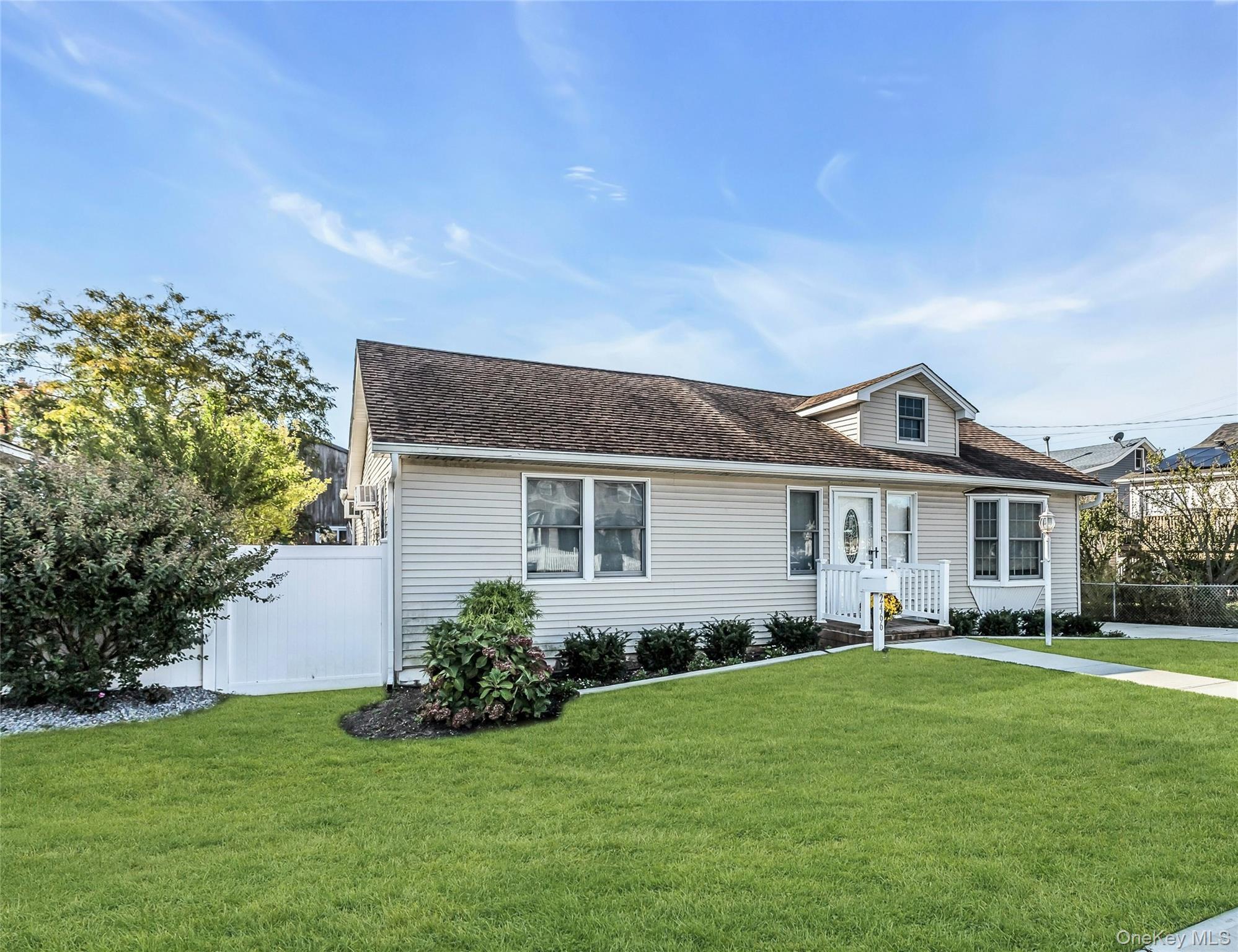 Single Family Army Nassau County, NY 11710, MLS-926269-2