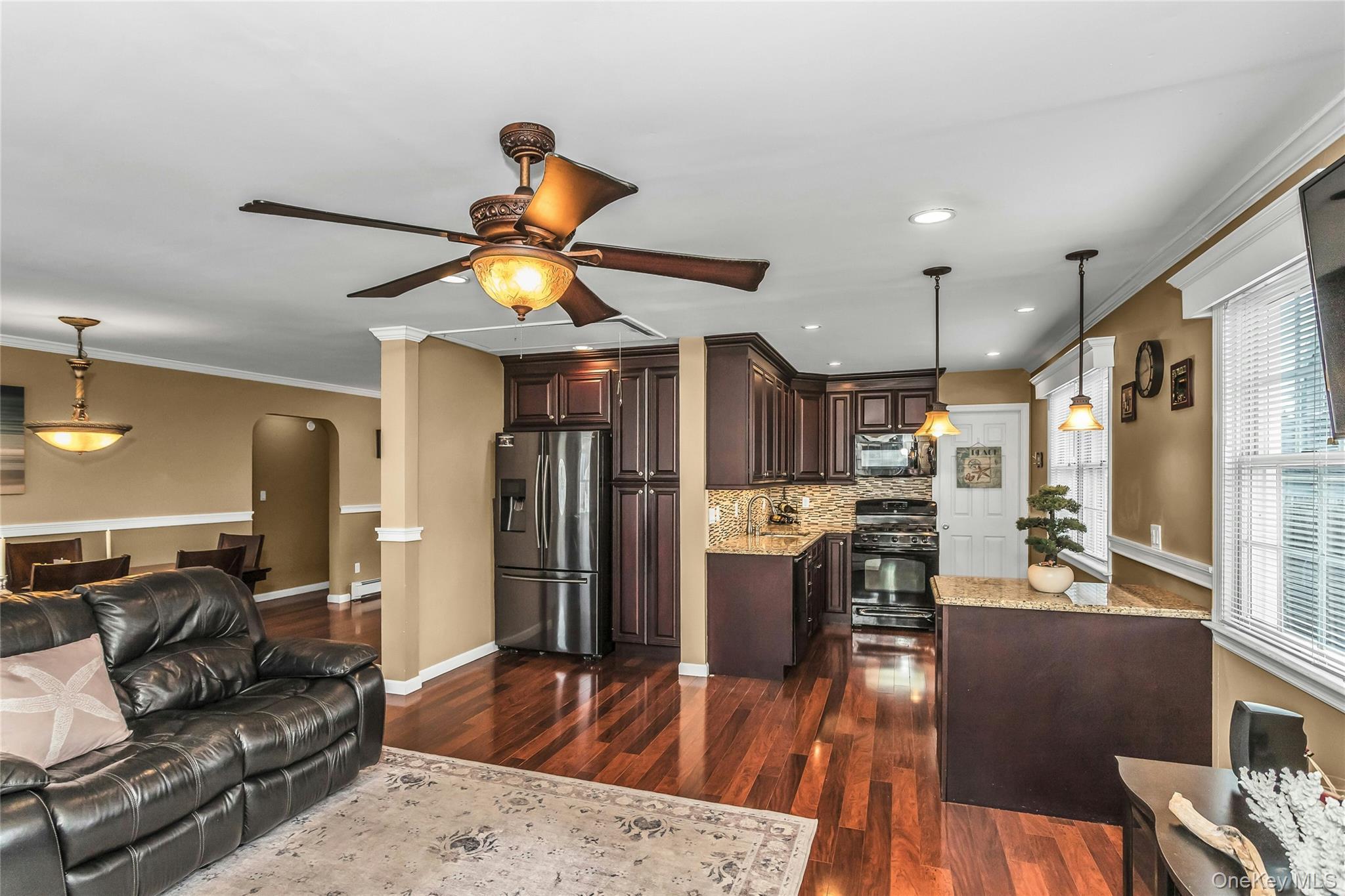 Single Family Army Nassau County, NY 11710, MLS-926269-5