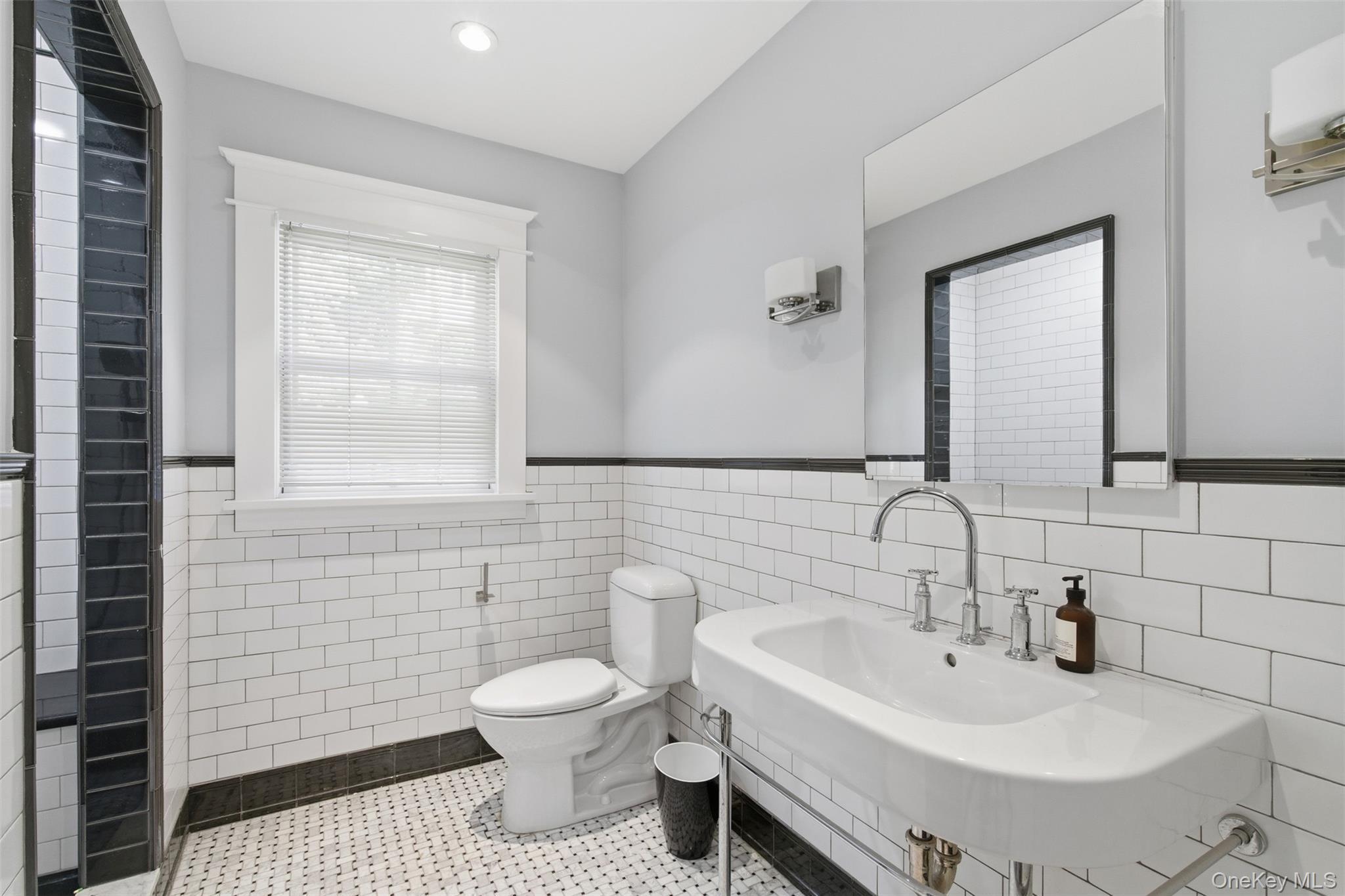 Single Family Bayview Suffolk County, NY 11768, MLS-926283-15